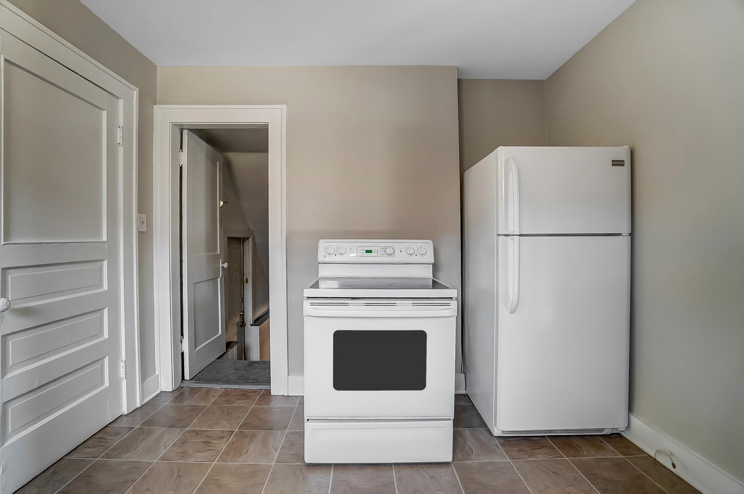 1810 N Limestone Street Property Photo 18