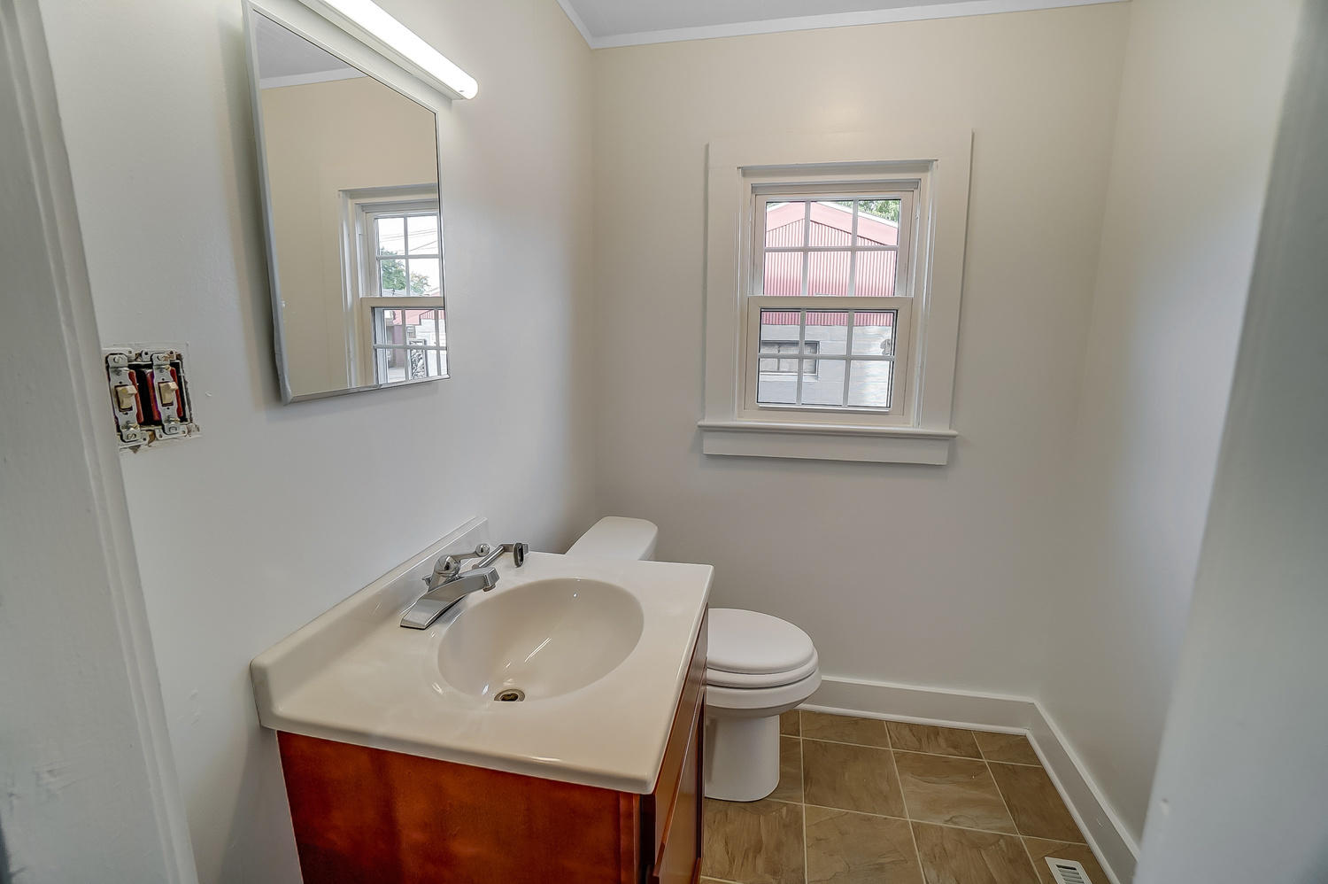 1810 N Limestone Street Property Photo 21