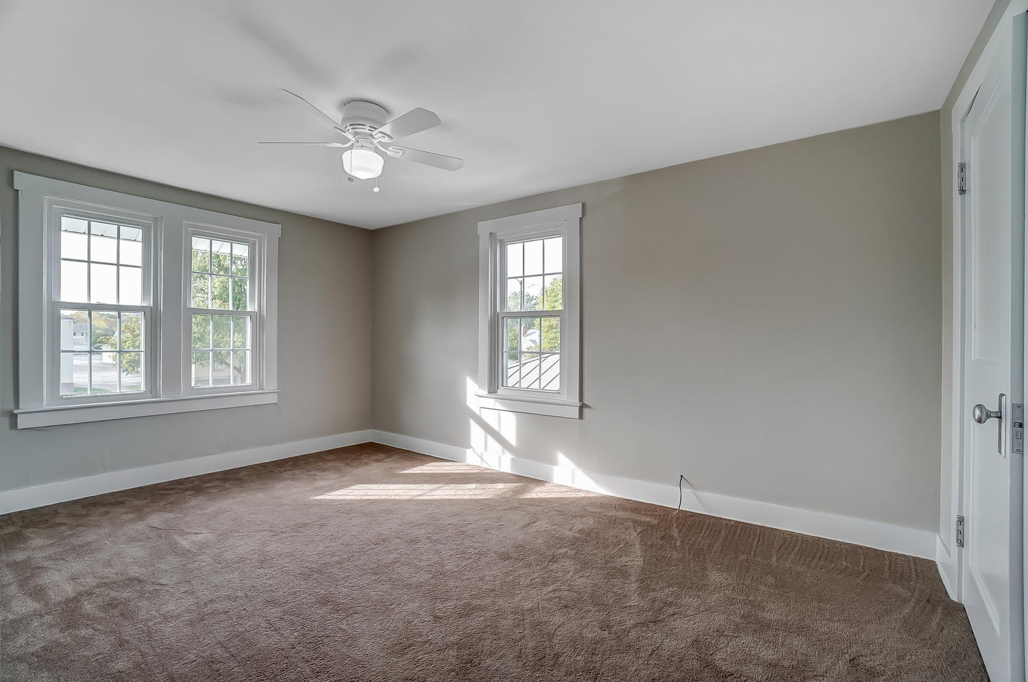 1810 N Limestone Street Property Photo 24