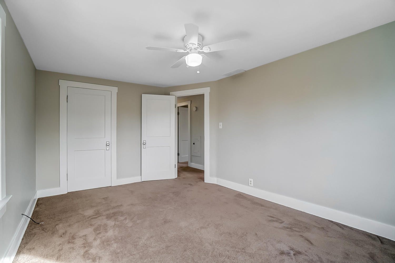 1810 N Limestone Street Property Photo 25