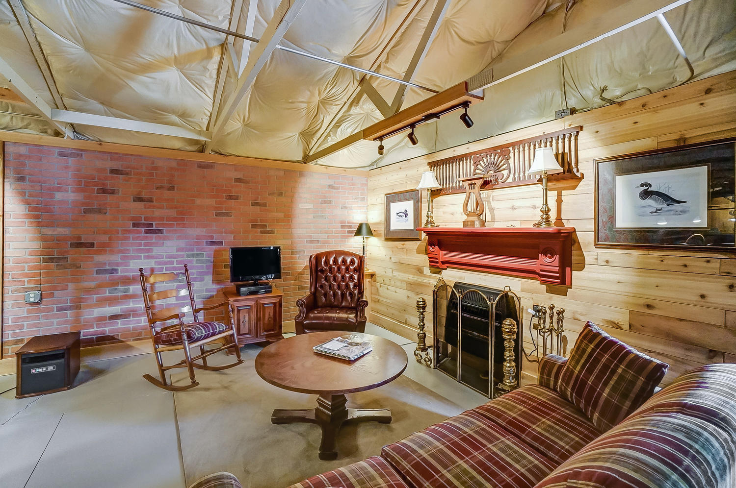 1810 N Limestone Street Property Photo 33