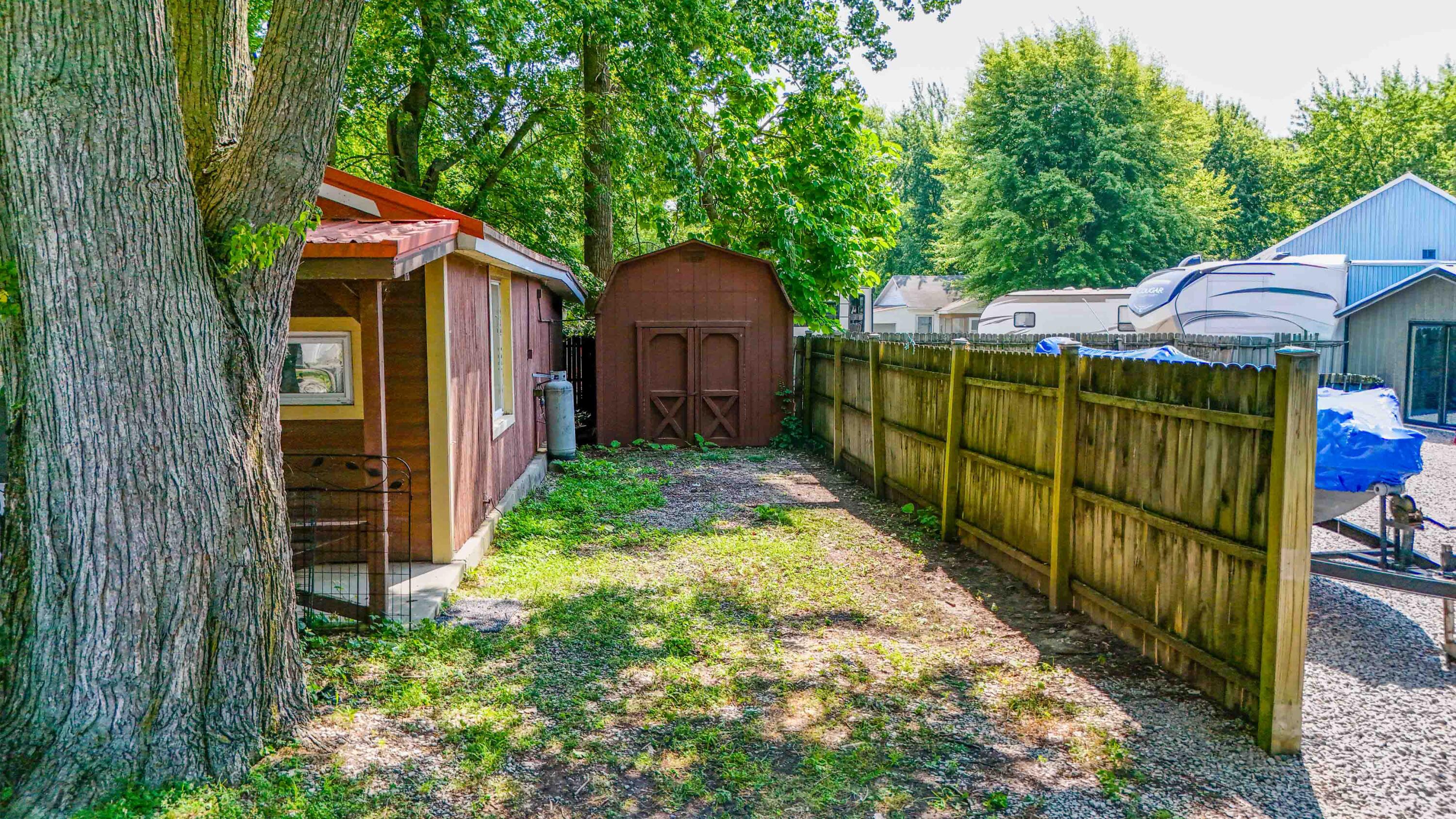 11292 Hiawatha Path Property Photo 4
