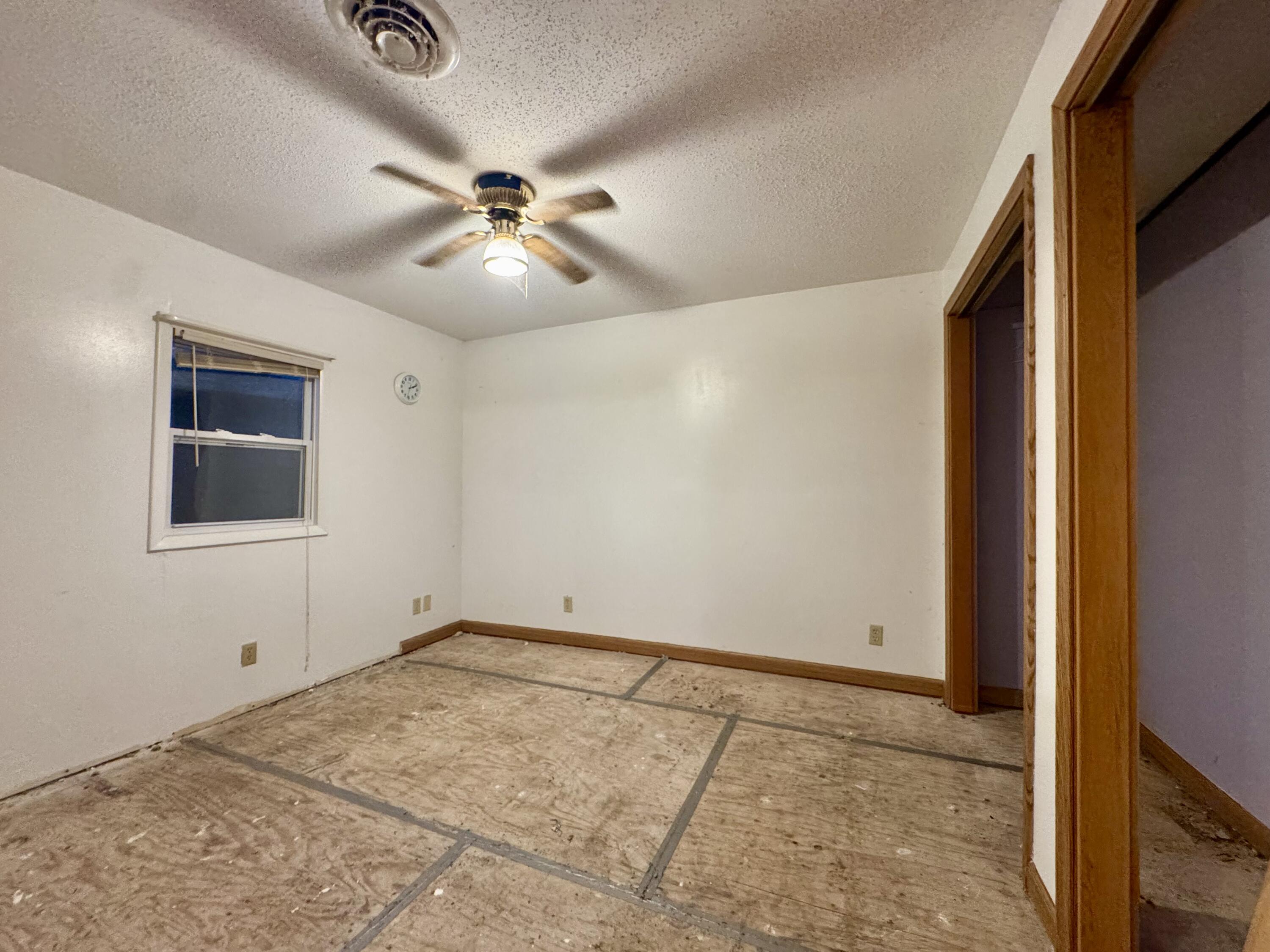 11292 Hiawatha Path Property Photo 17