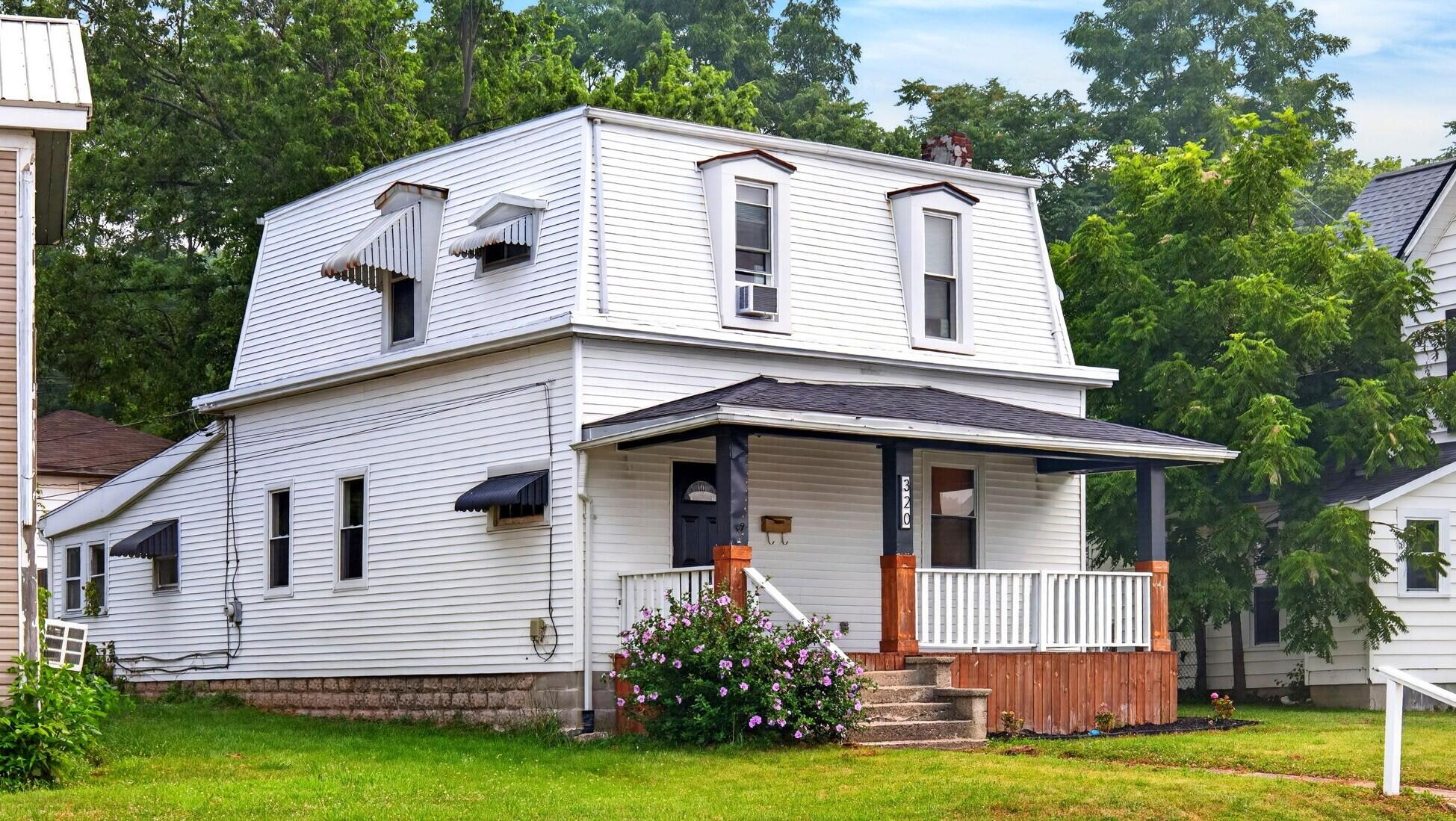 320 Garfield Avenue Property Photo 1