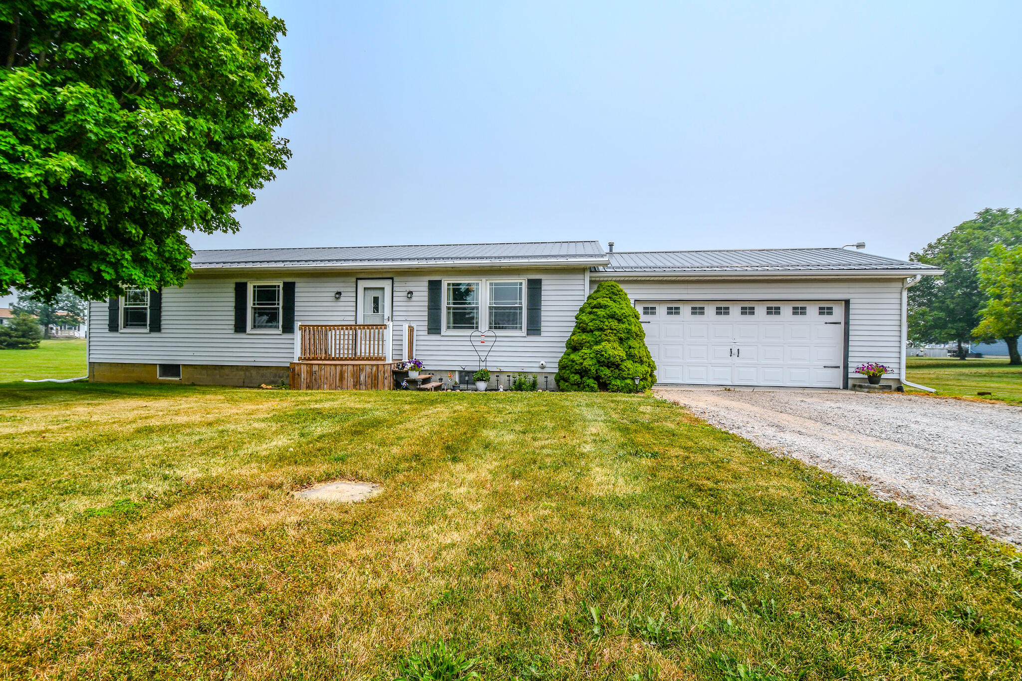 6456 E State Route 274 Property Photo 1