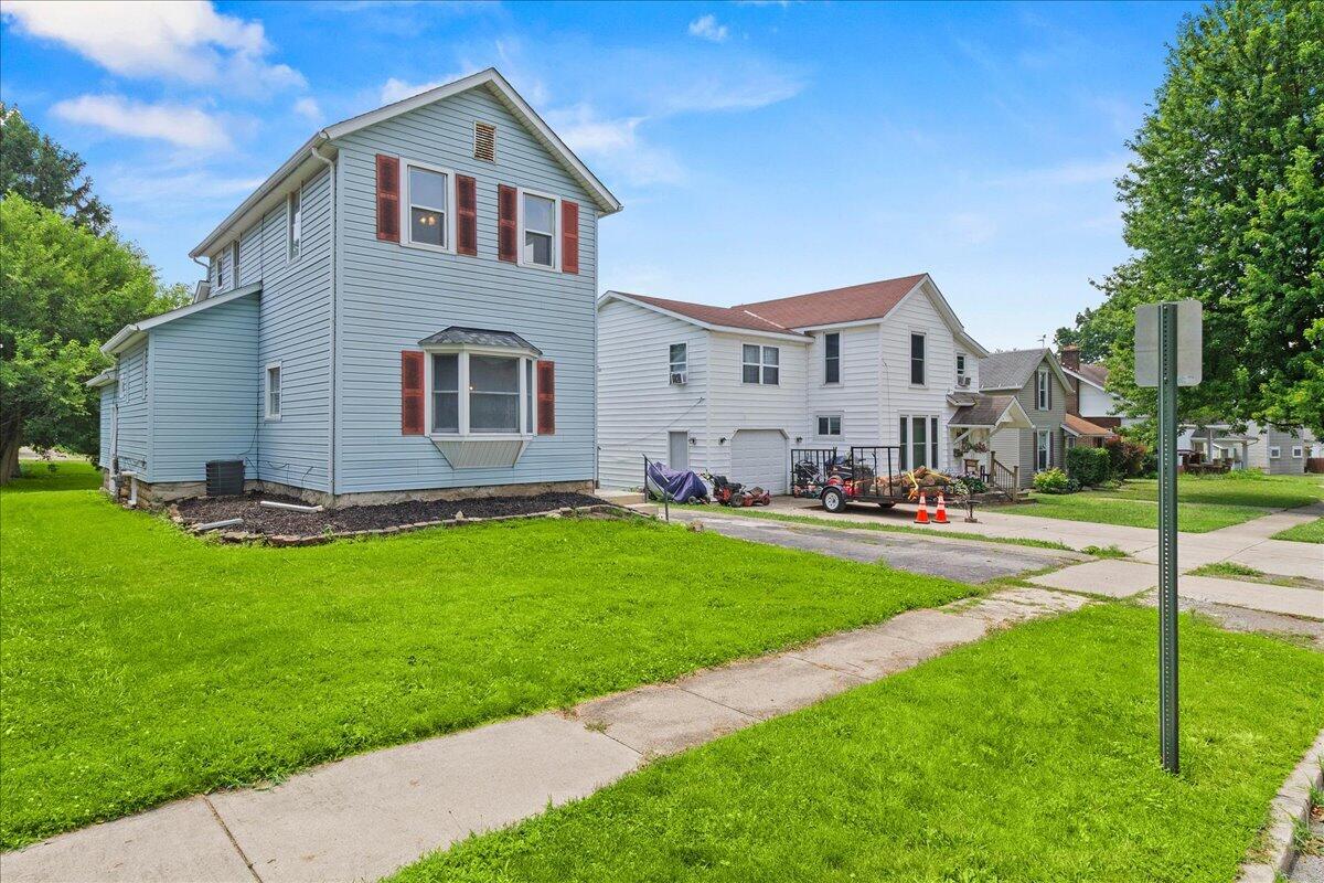 316 E High Avenue Property Photo 3