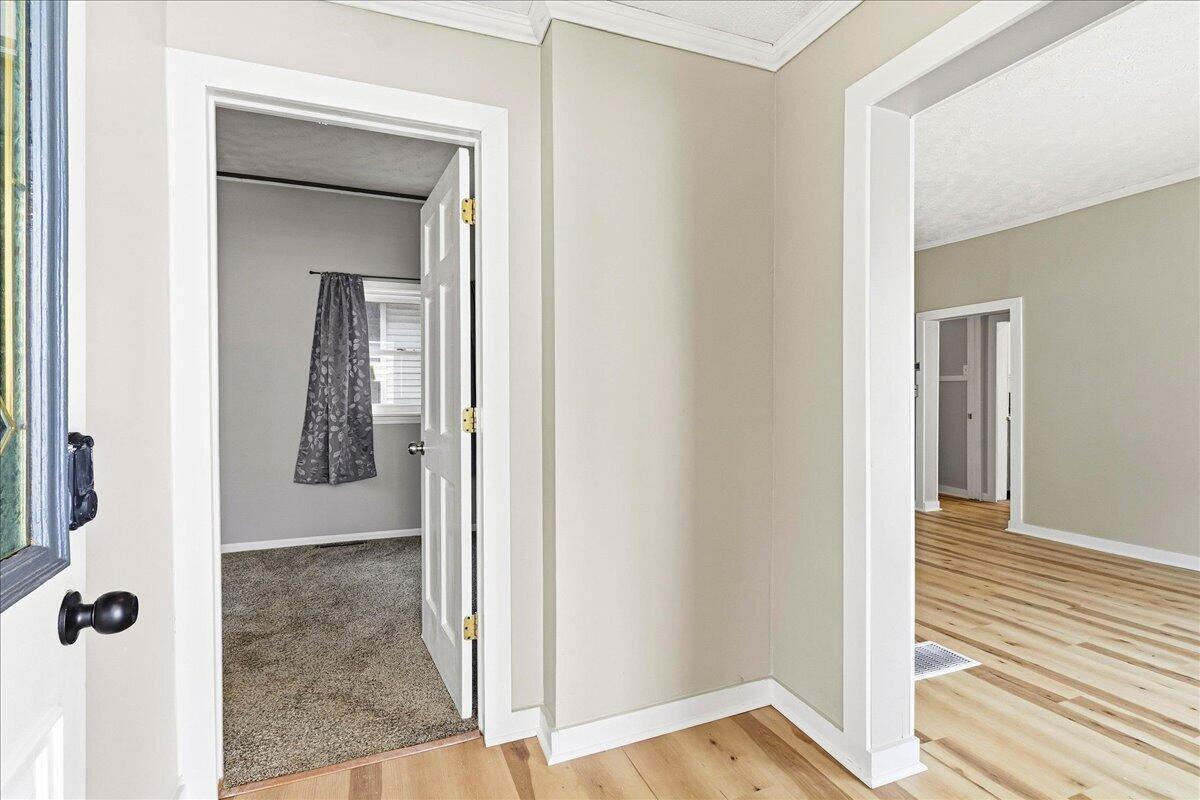 316 E High Avenue Property Photo 8