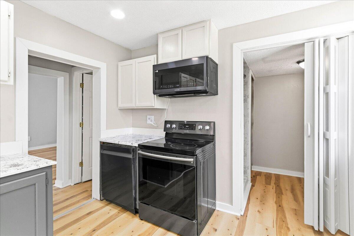 316 E High Avenue Property Photo 18