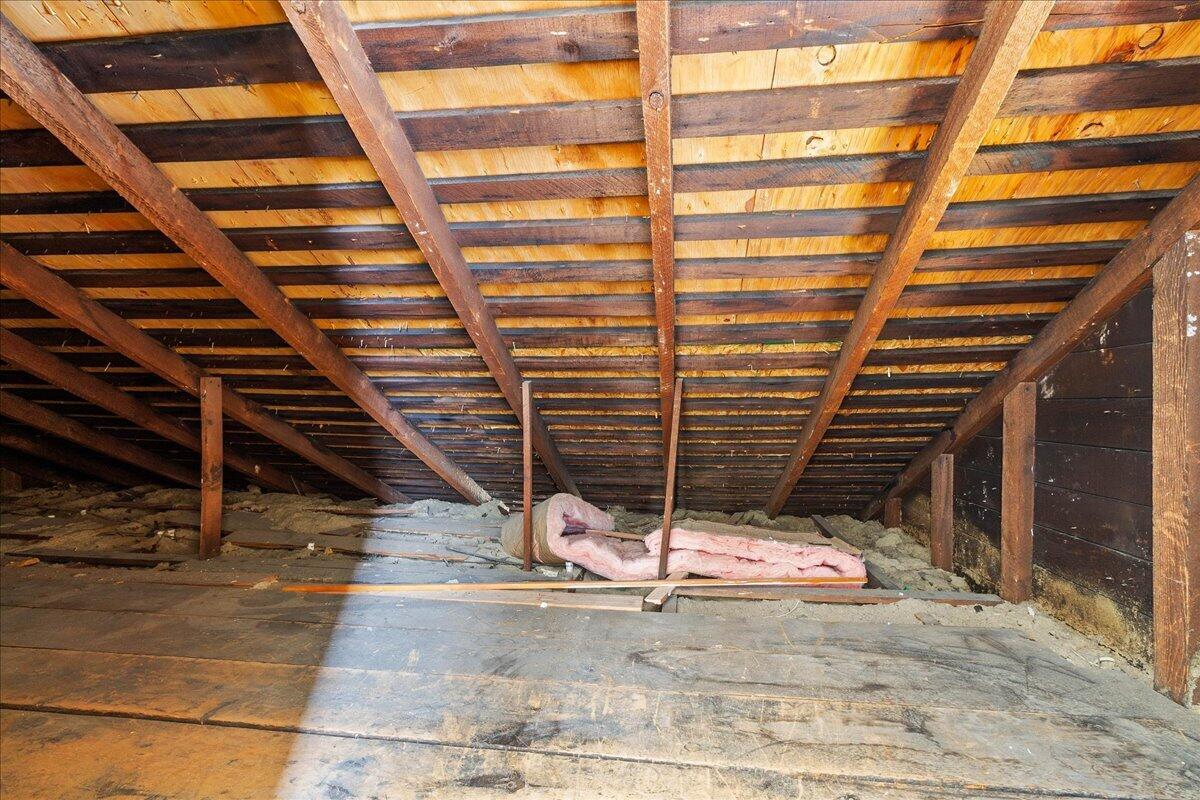 316 E High Avenue Property Photo 25