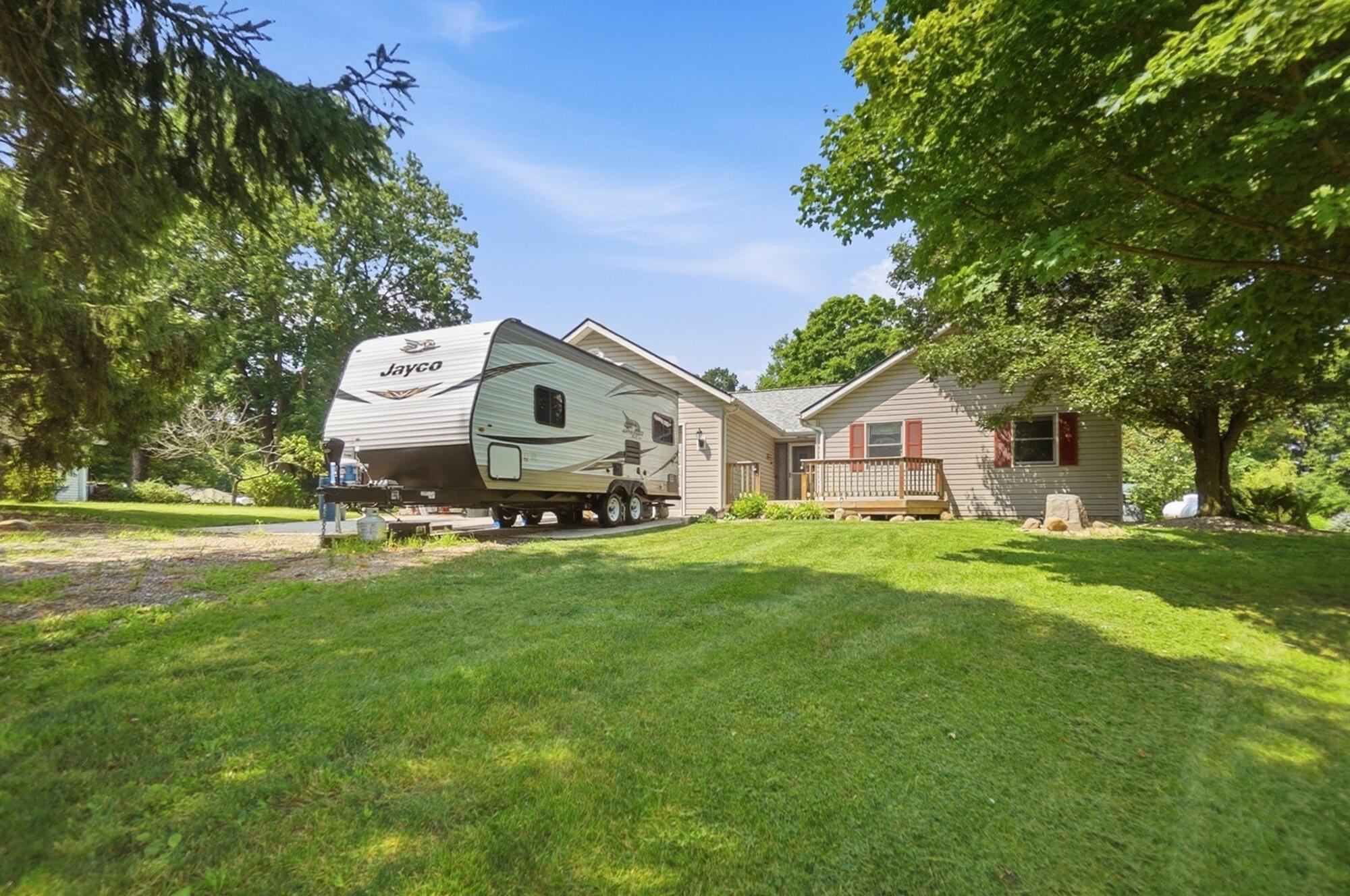 384 N Parkview Road Property Photo 6