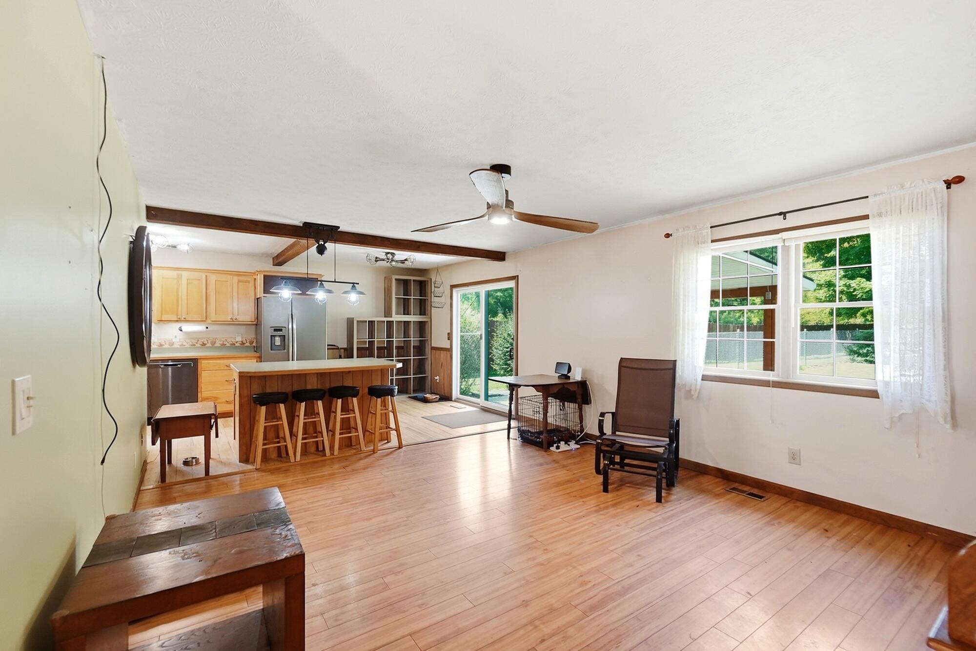 384 N Parkview Road Property Photo 9