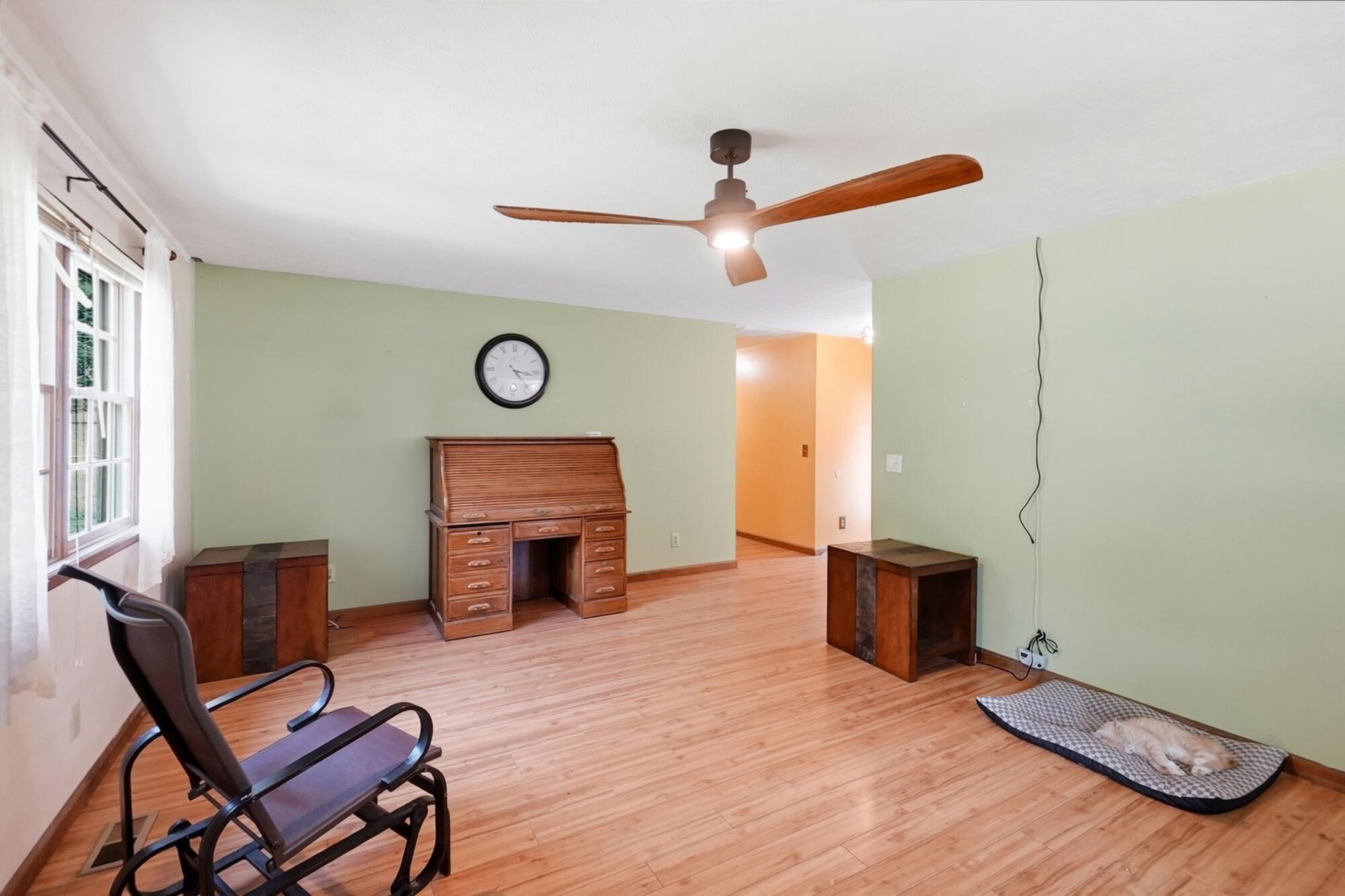 384 N Parkview Road Property Photo 11