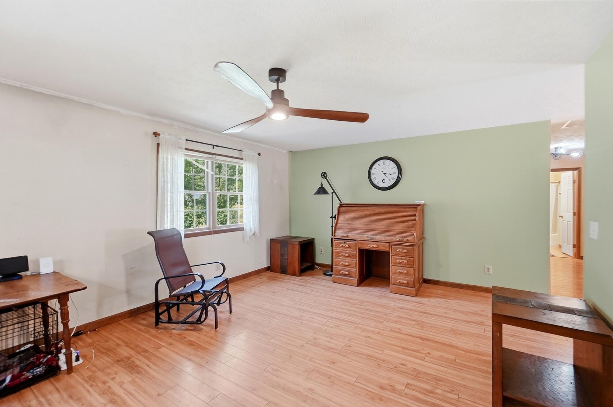384 N Parkview Road Property Photo 12