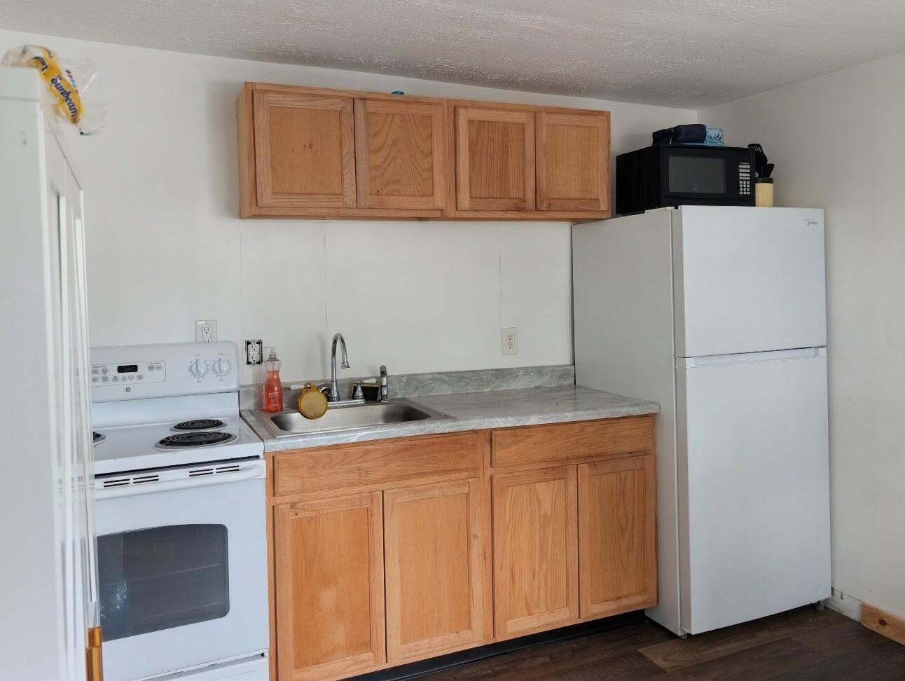 302 Mobile Street Property Photo 8