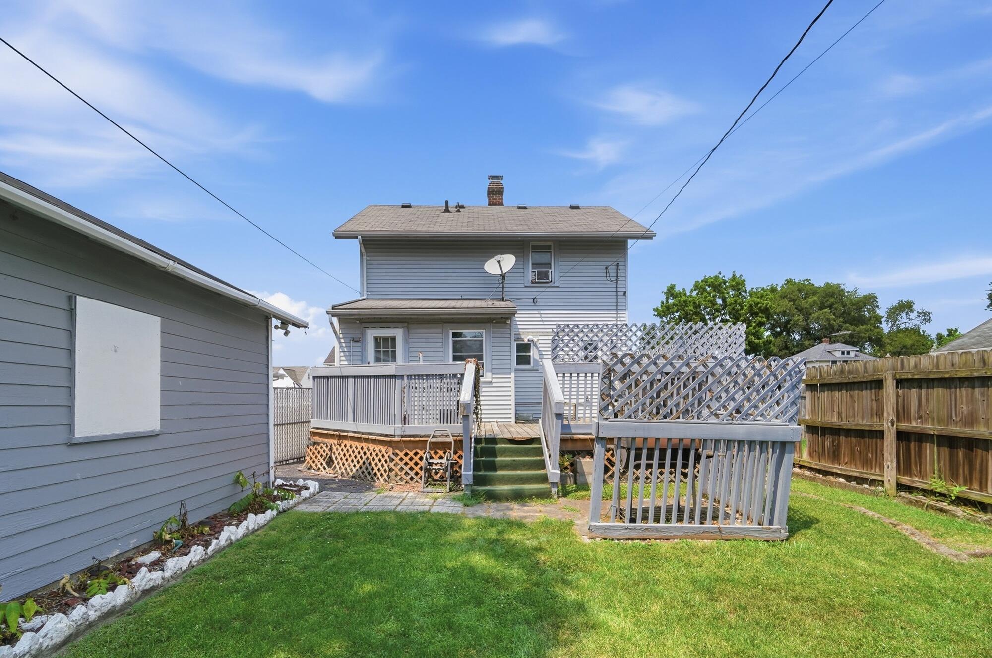 913 Rice Street Property Photo 48