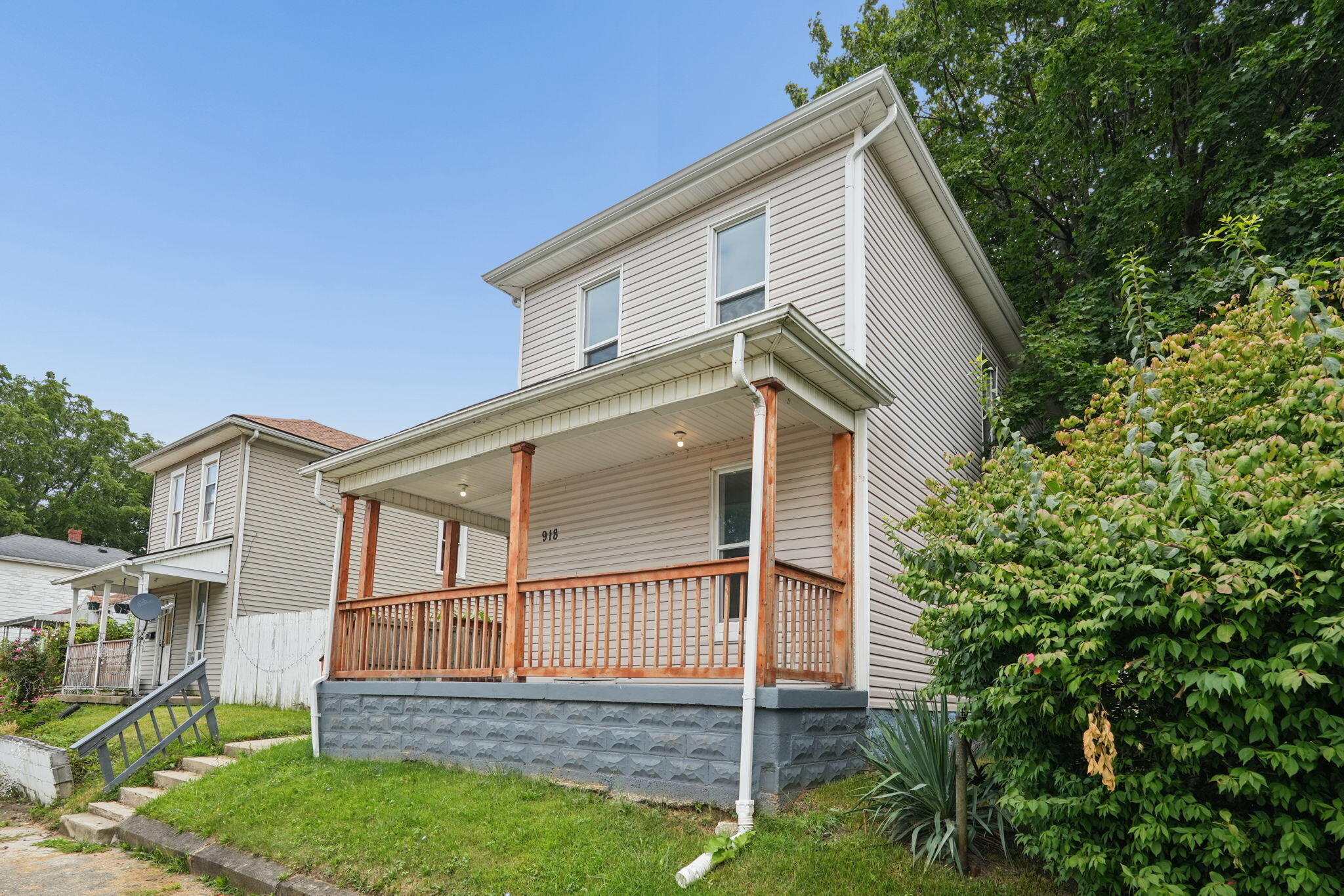 918 Elder Street Property Photo 3