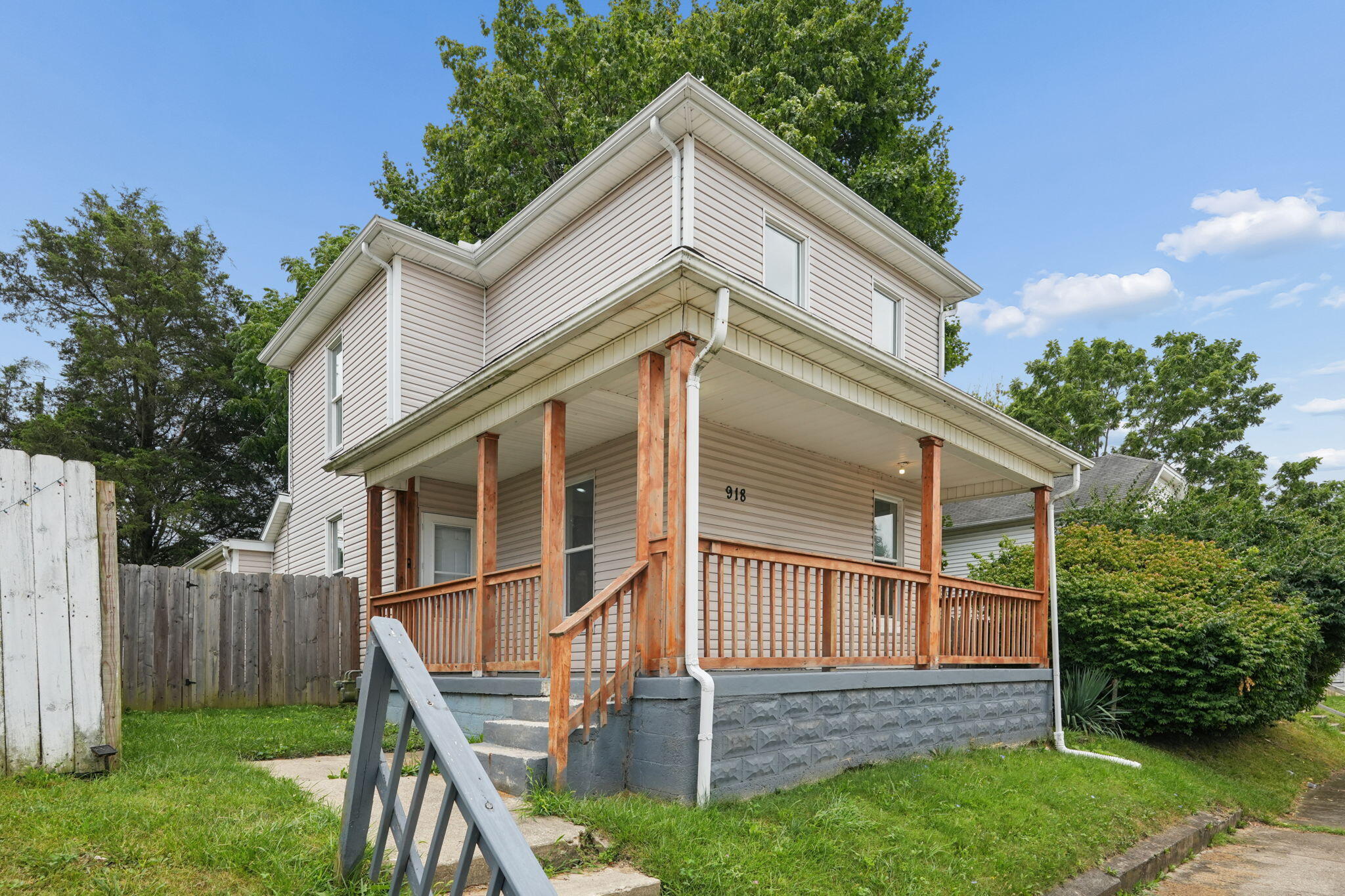 918 Elder Street Property Photo 4