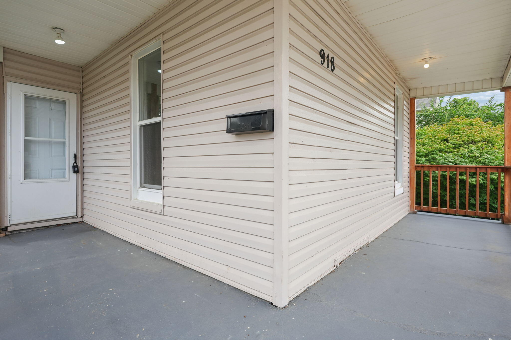 918 Elder Street Property Photo 5