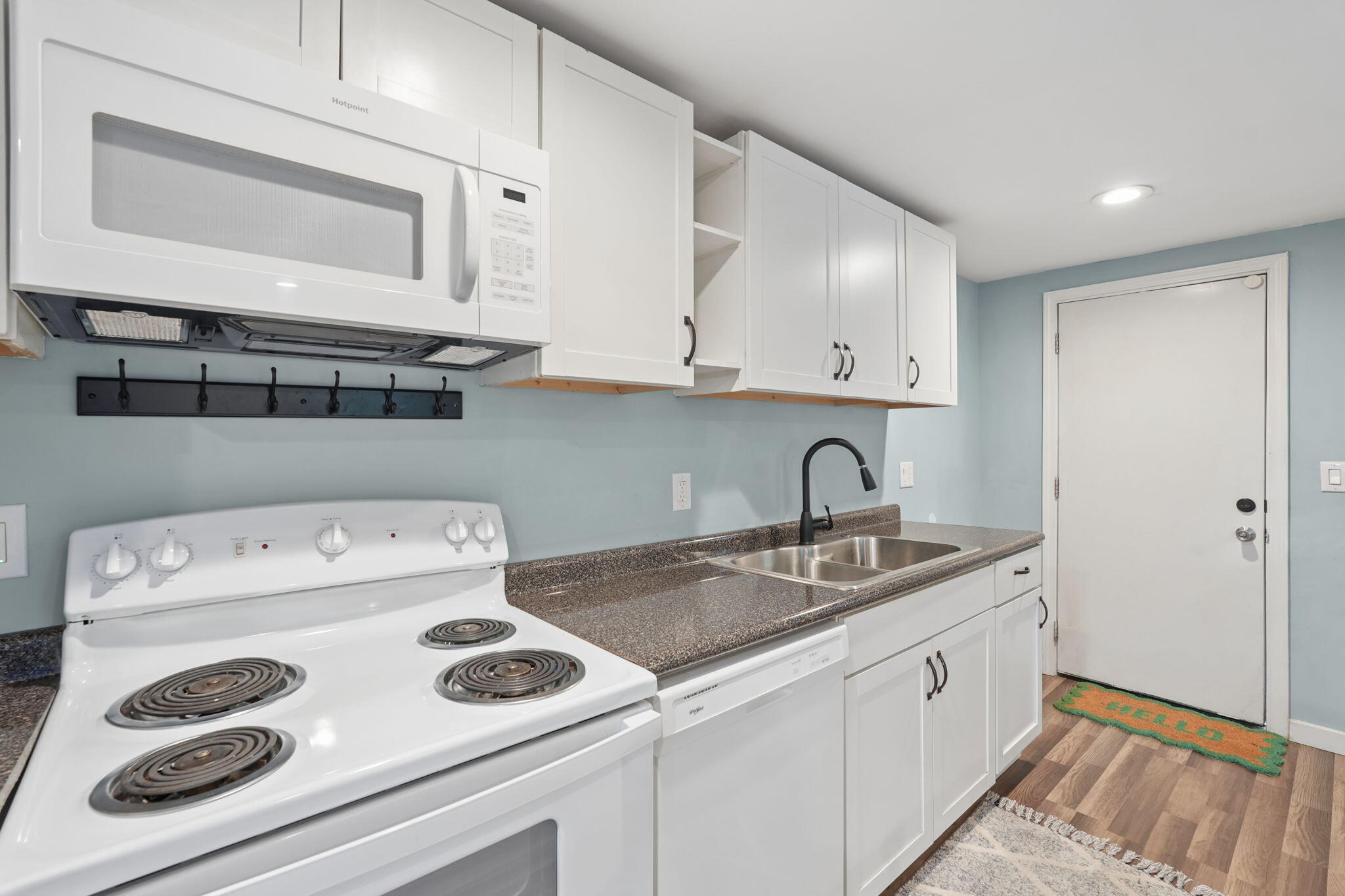 918 Elder Street Property Photo 13