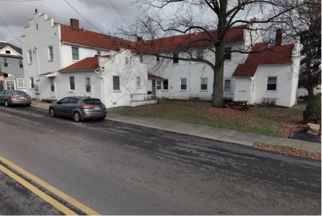 1 E Main Street Property Photo 2