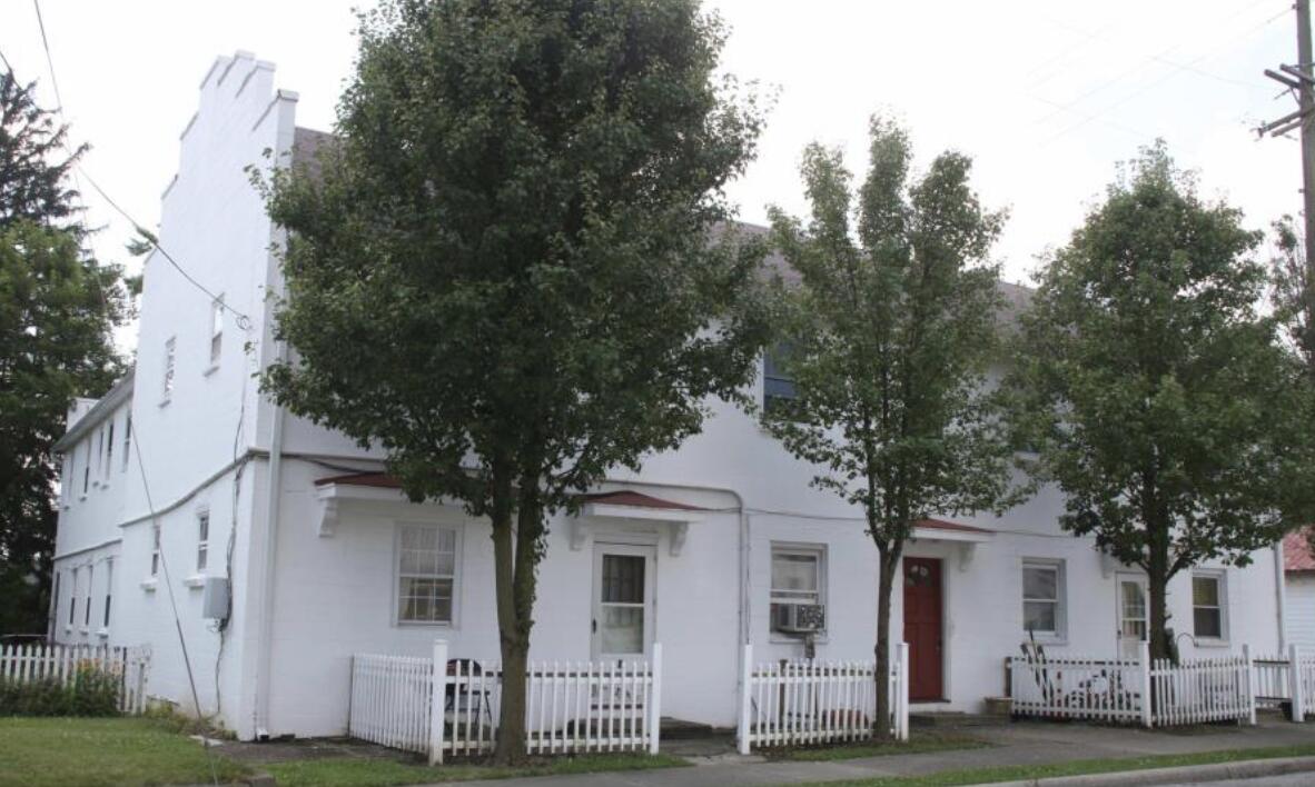 1 E Main Street Property Photo 3