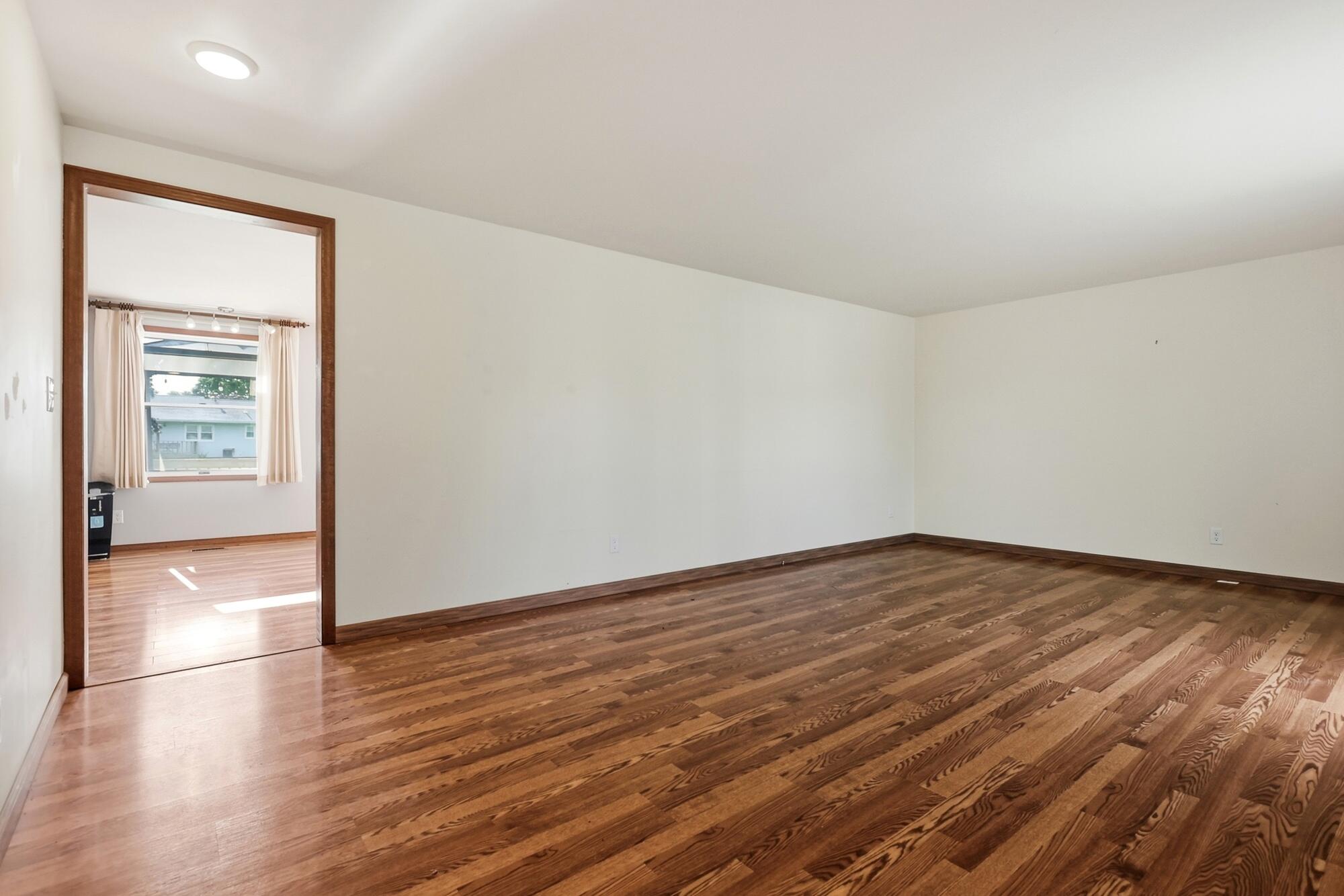 373 New Haven Drive Property Photo 9