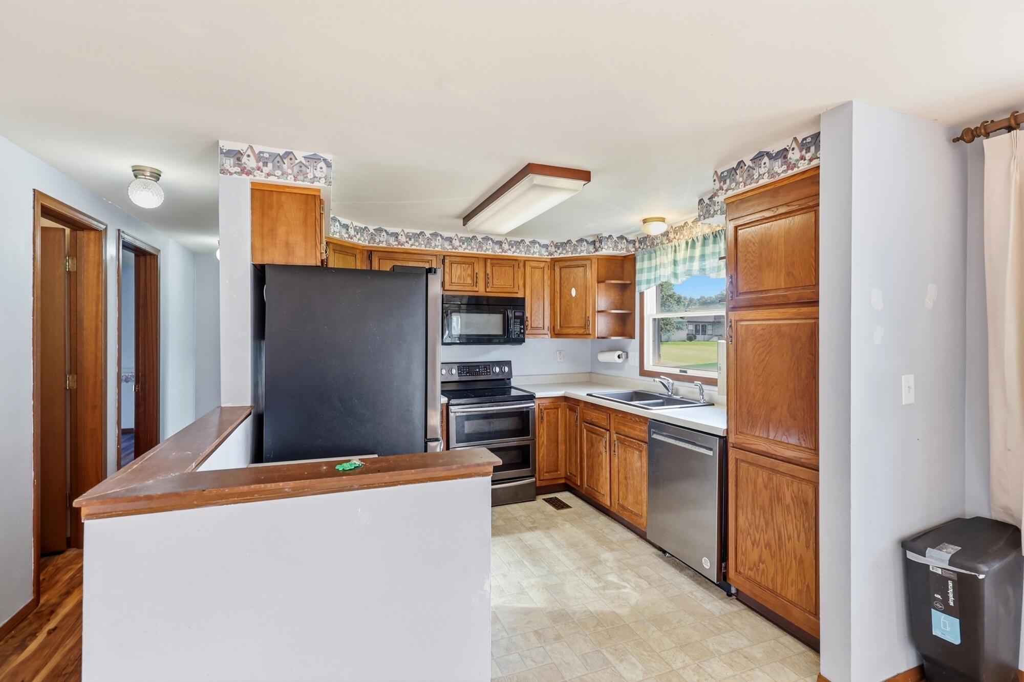 373 New Haven Drive Property Photo 12