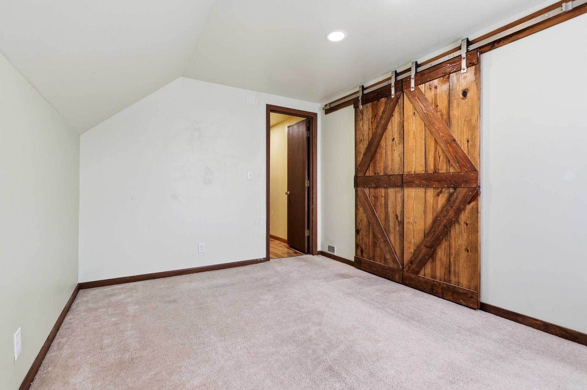 373 New Haven Drive Property Photo 31