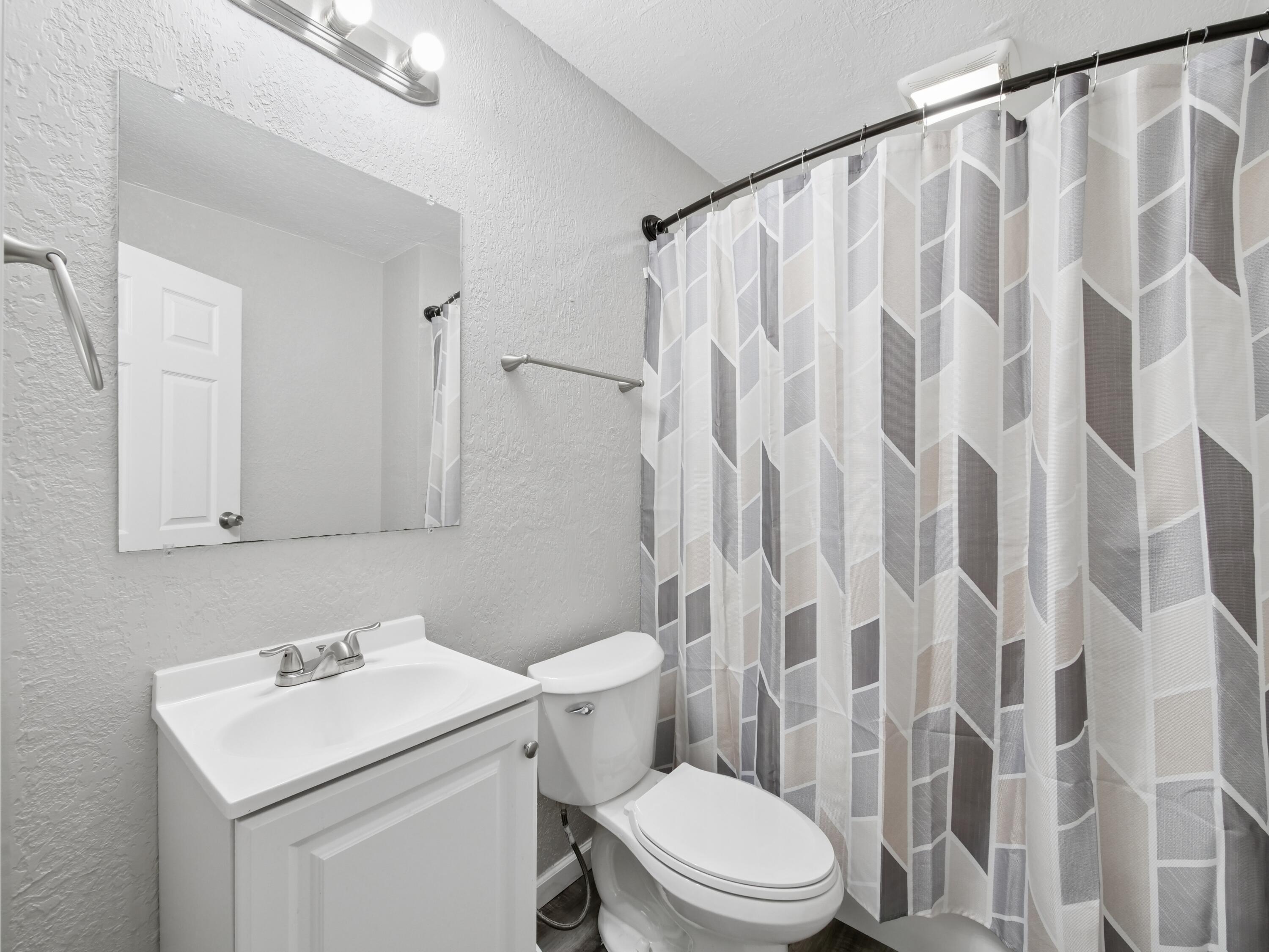 1815 Fieldstone Drive Property Photo 13