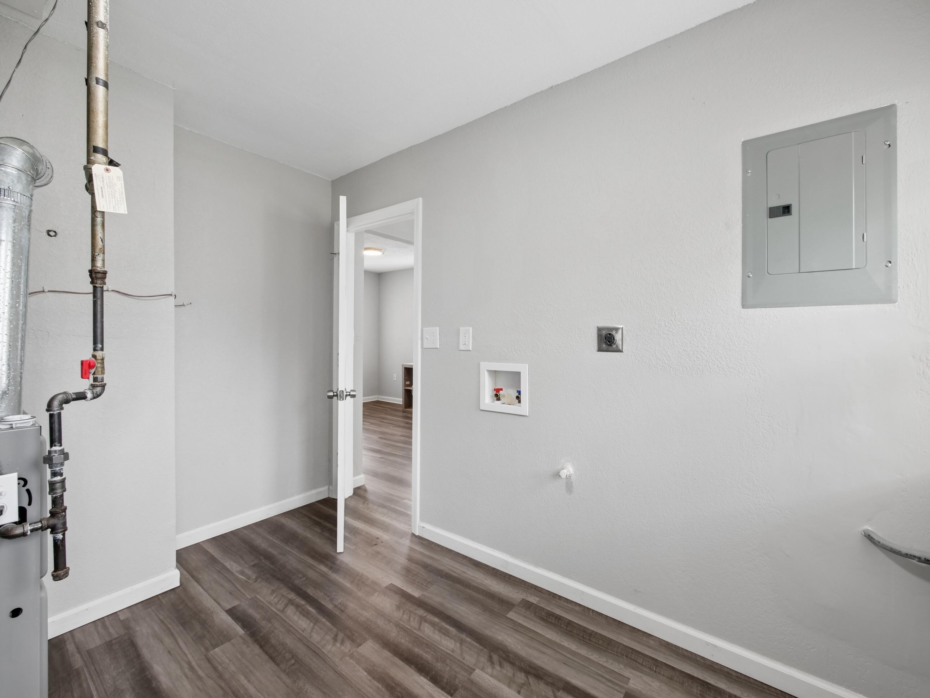 1815 Fieldstone Drive Property Photo 16