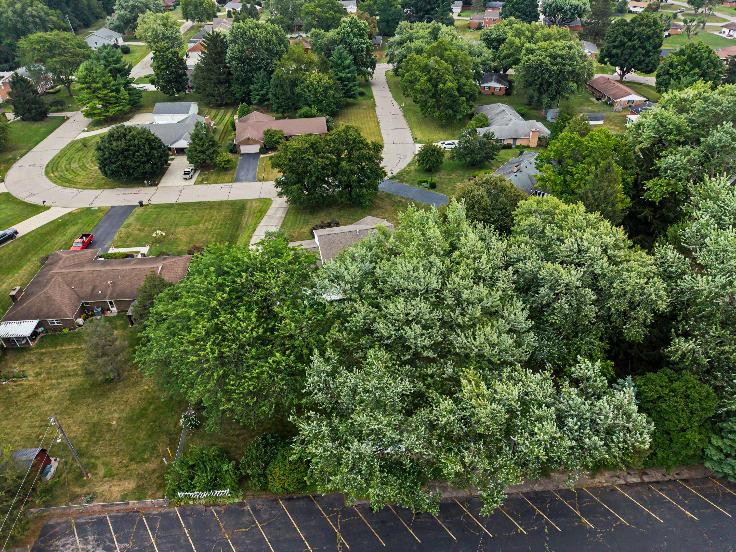 129 Outerview Circle Property Photo 4