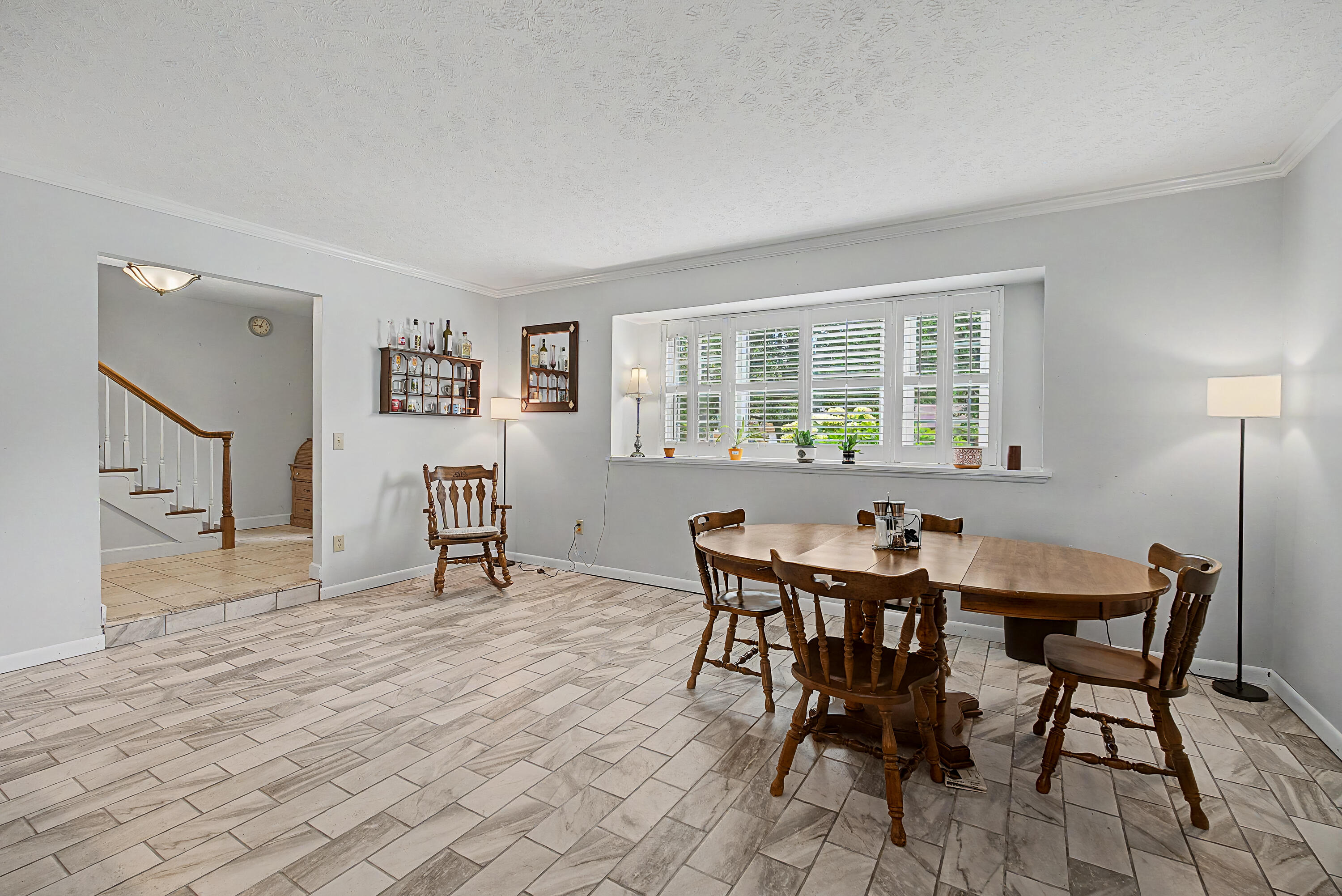 129 Outerview Circle Property Photo 12