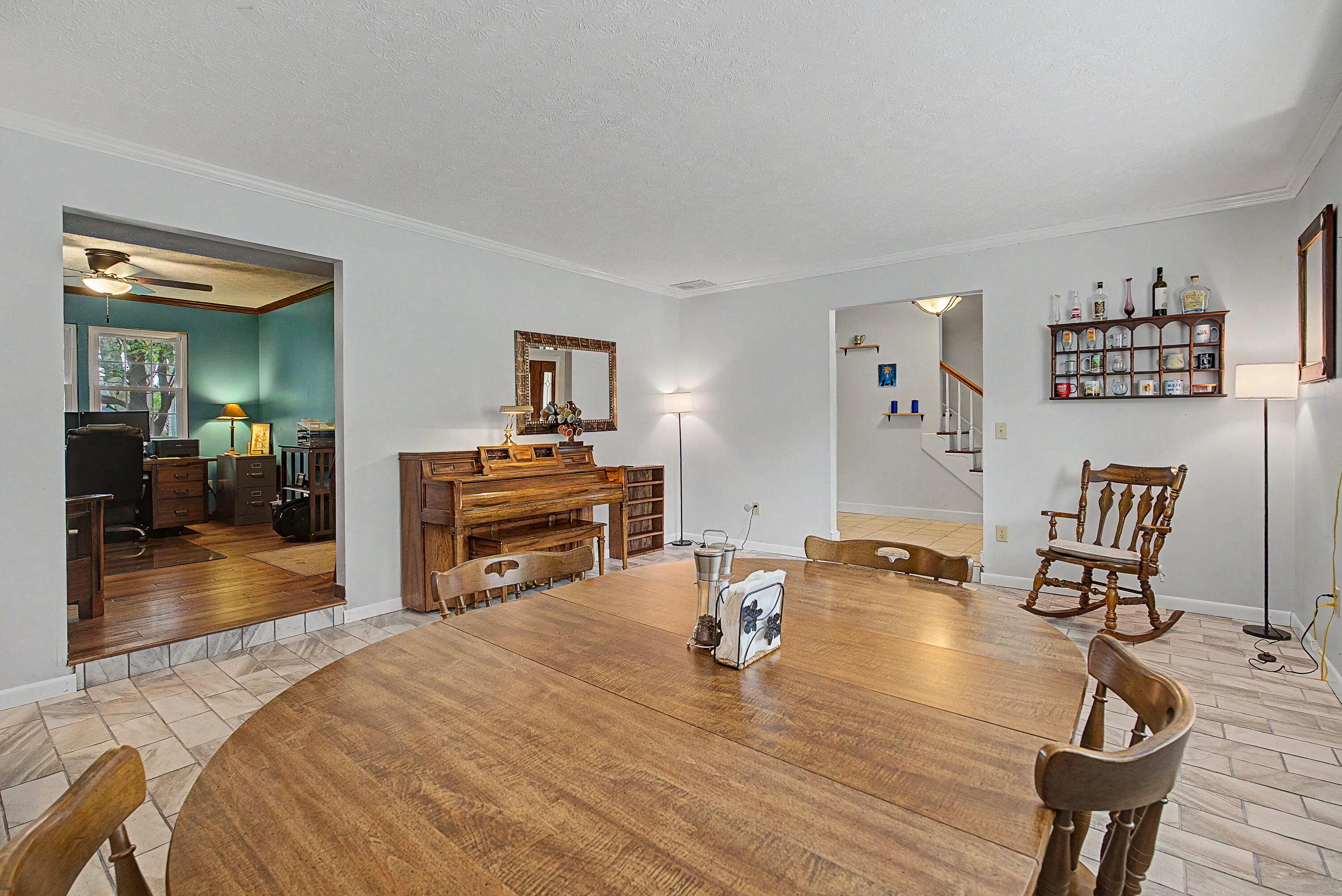 129 Outerview Circle Property Photo 15