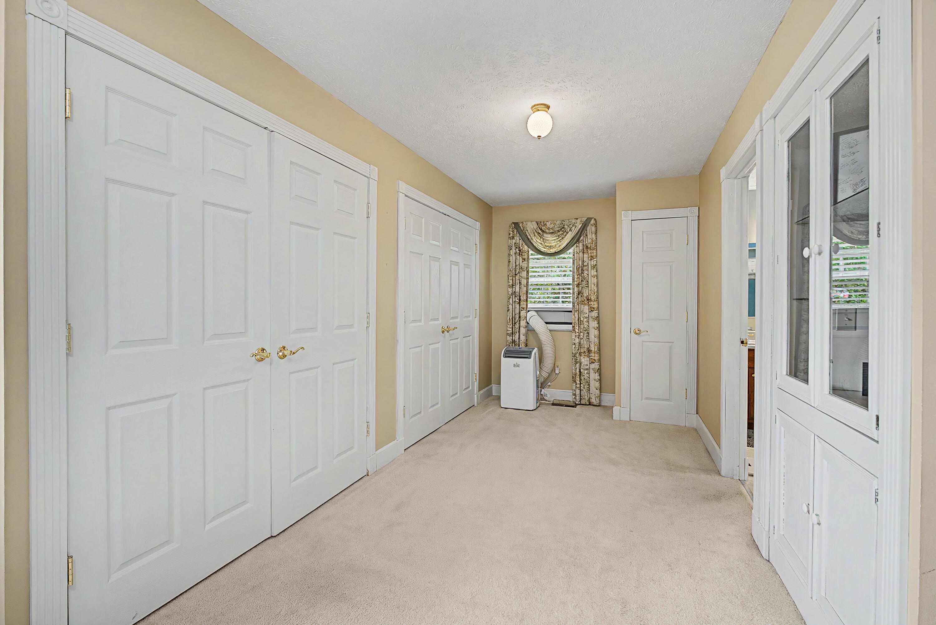 129 Outerview Circle Property Photo 37