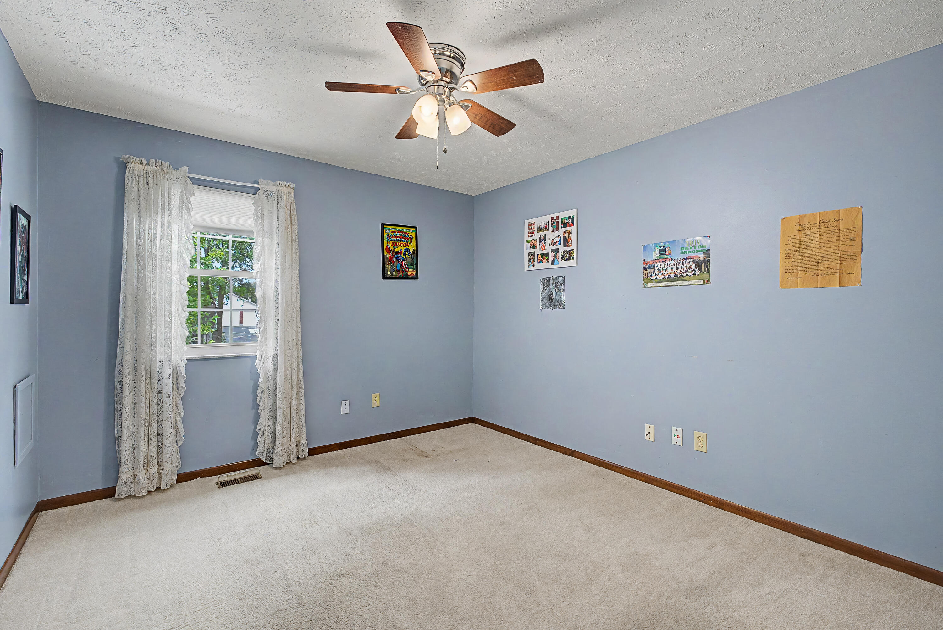 129 Outerview Circle Property Photo 44