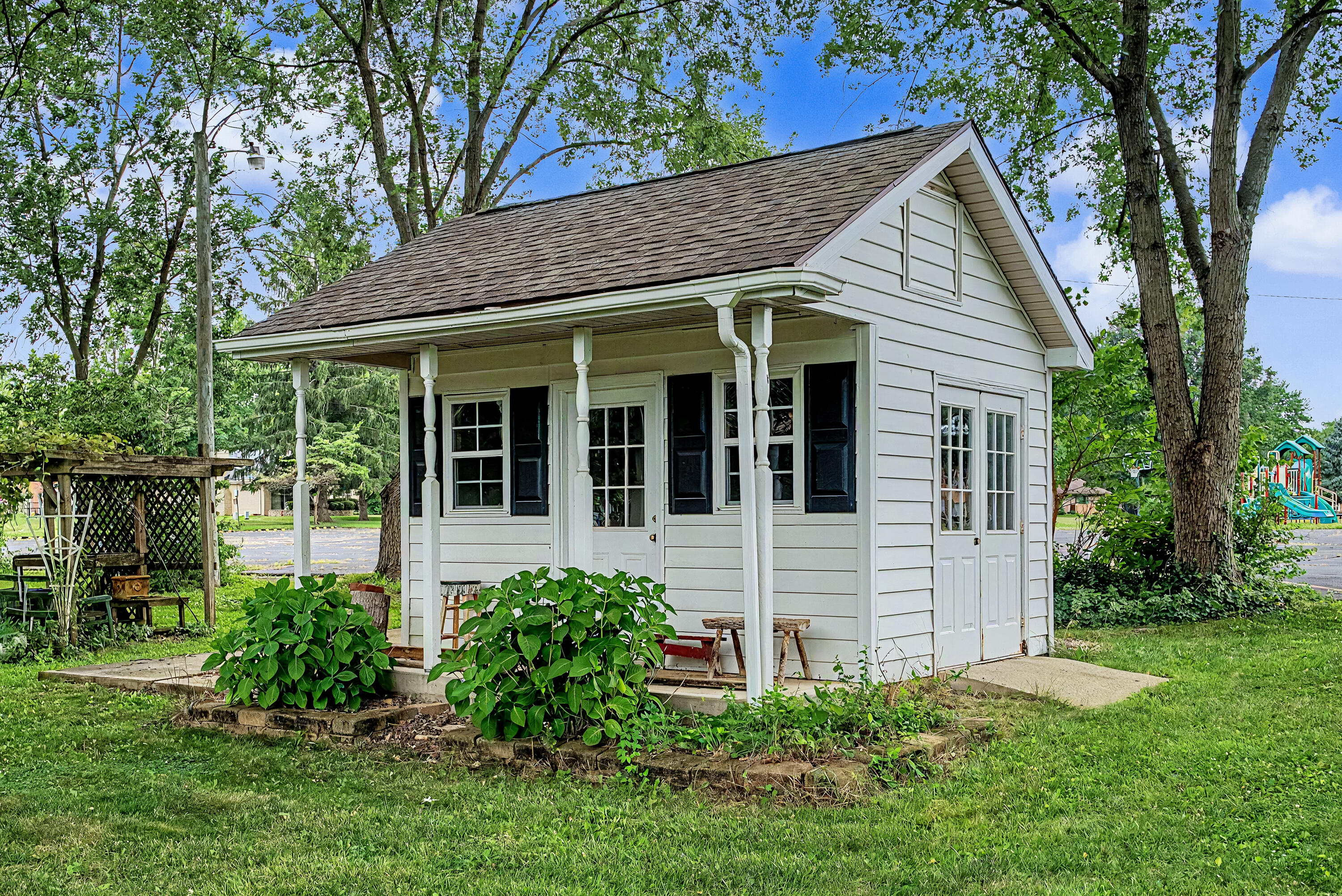 129 Outerview Circle Property Photo 54