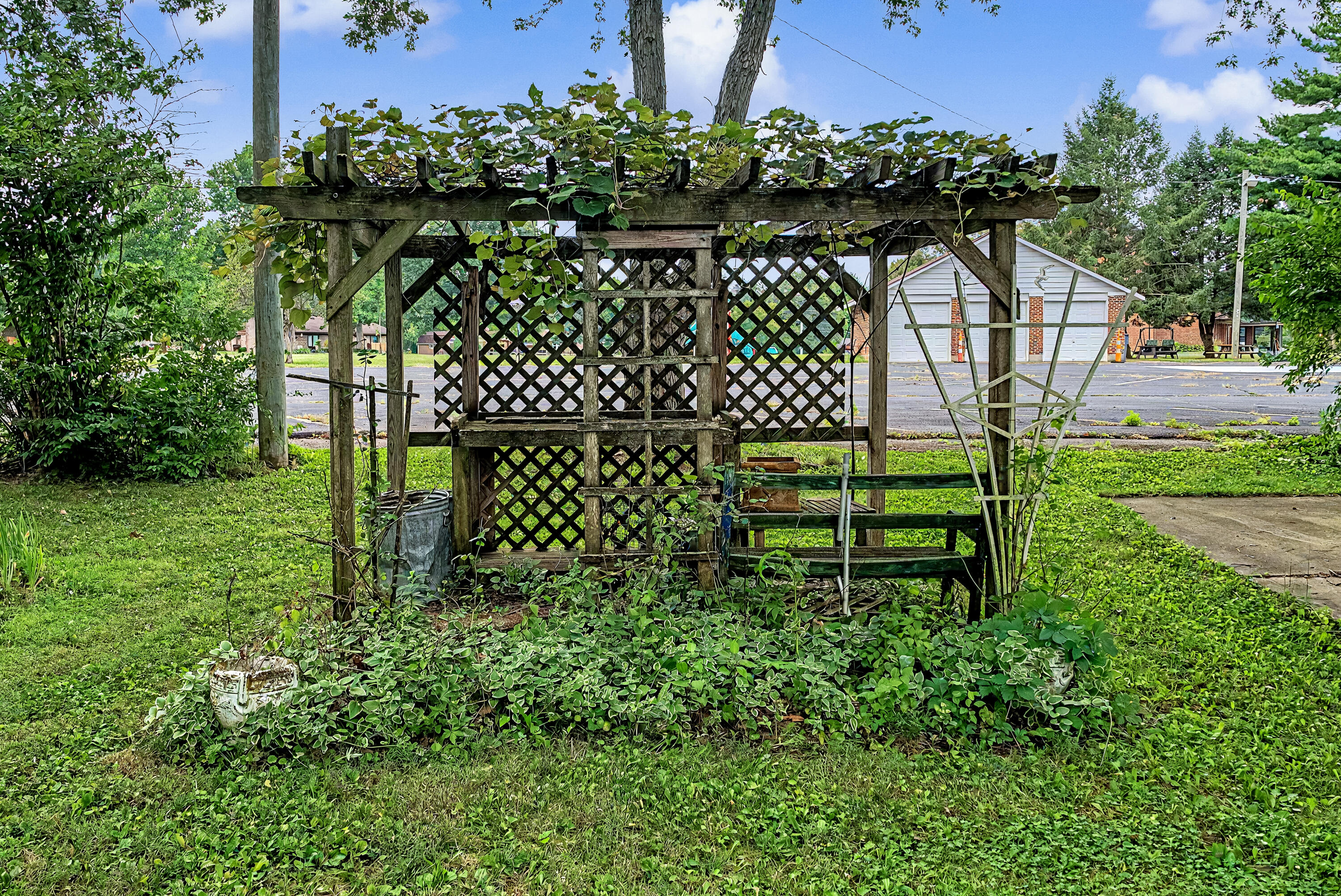 129 Outerview Circle Property Photo 60