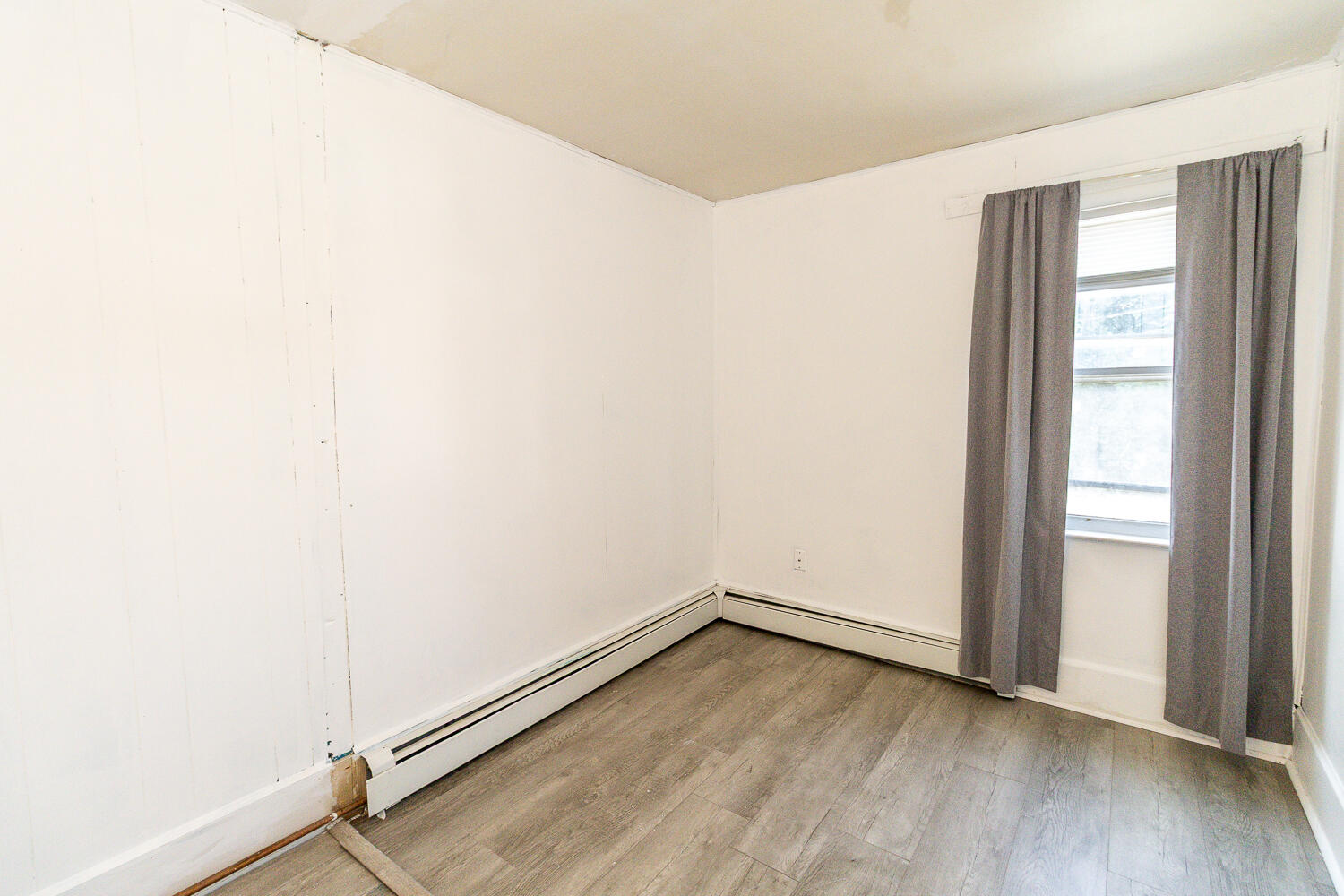 208 W George Street Property Photo 27