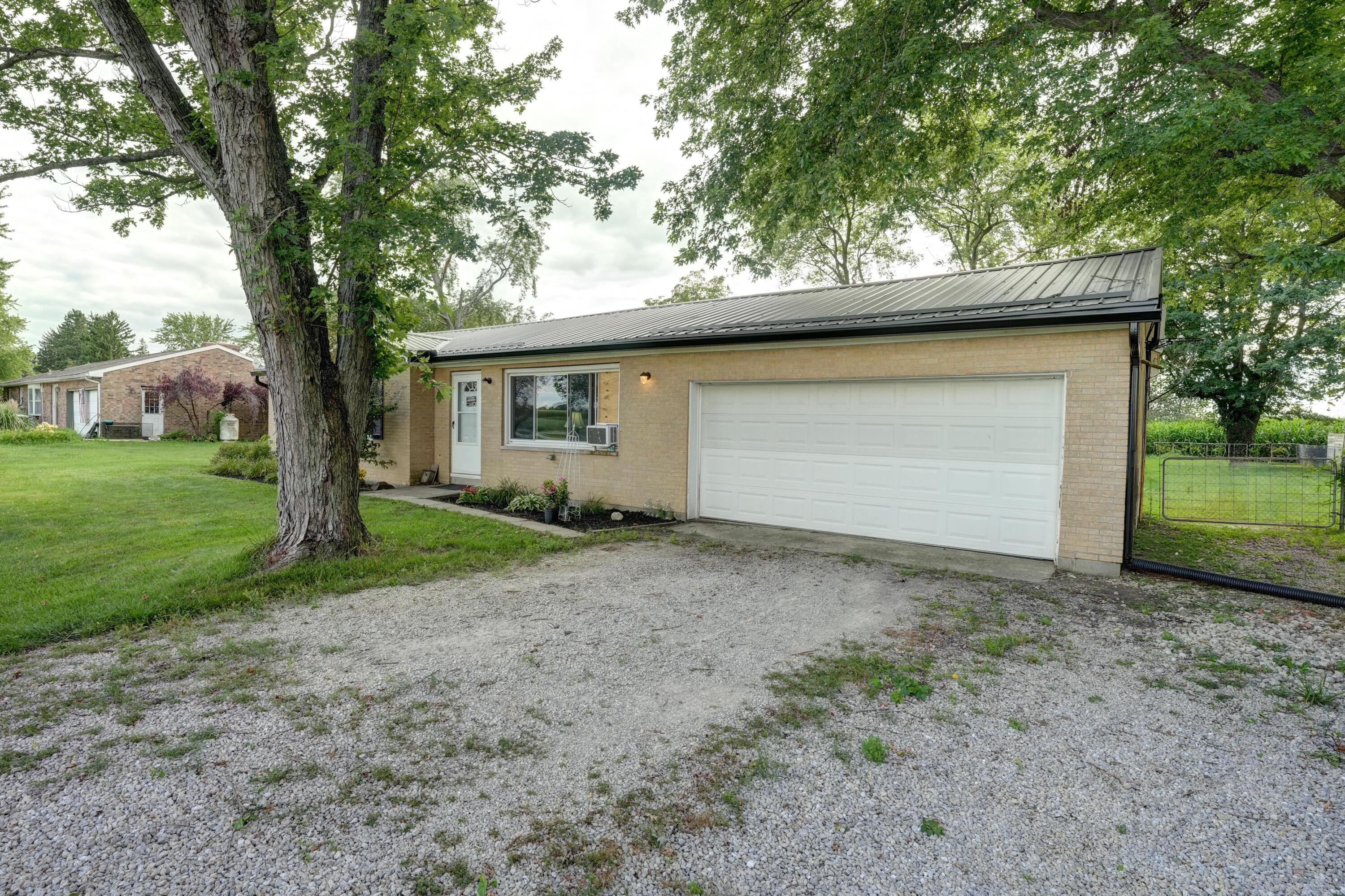 7446 Dull Road Property Photo 3