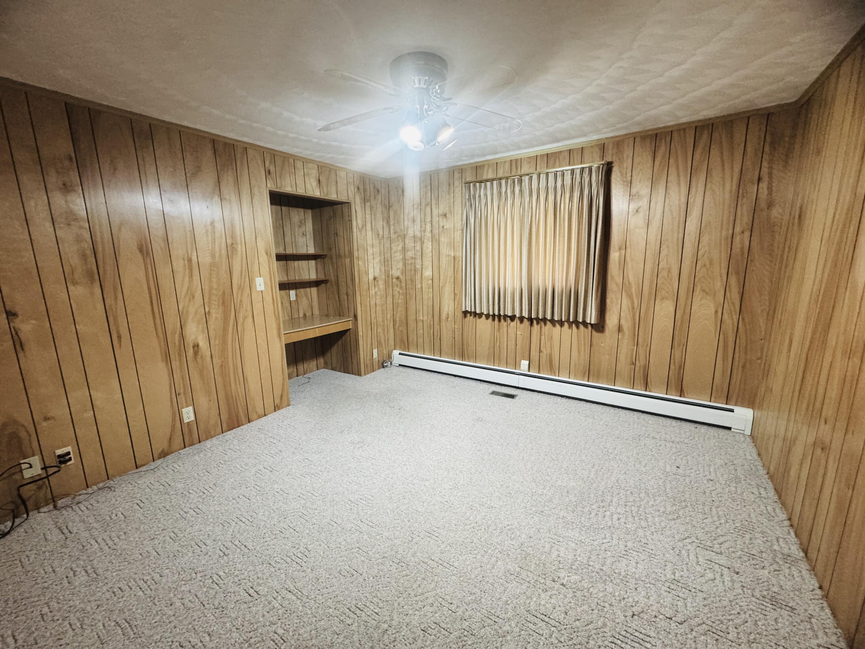 609 Royal Lane Property Photo 13
