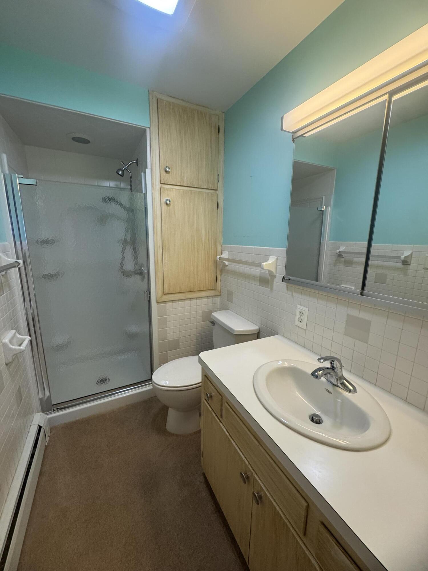 609 Royal Lane Property Photo 14