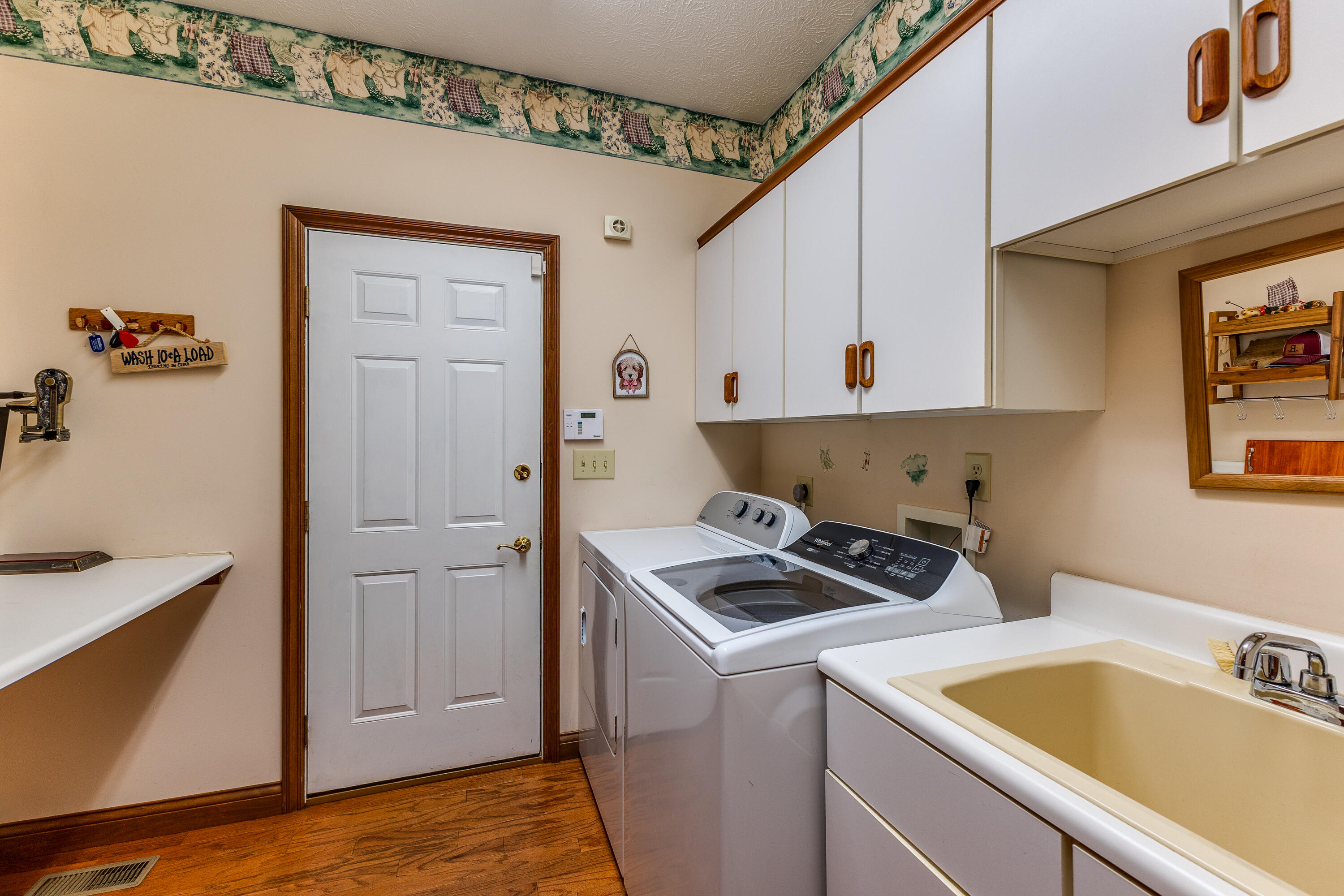 2464 Shenandoah Drive Property Photo 23