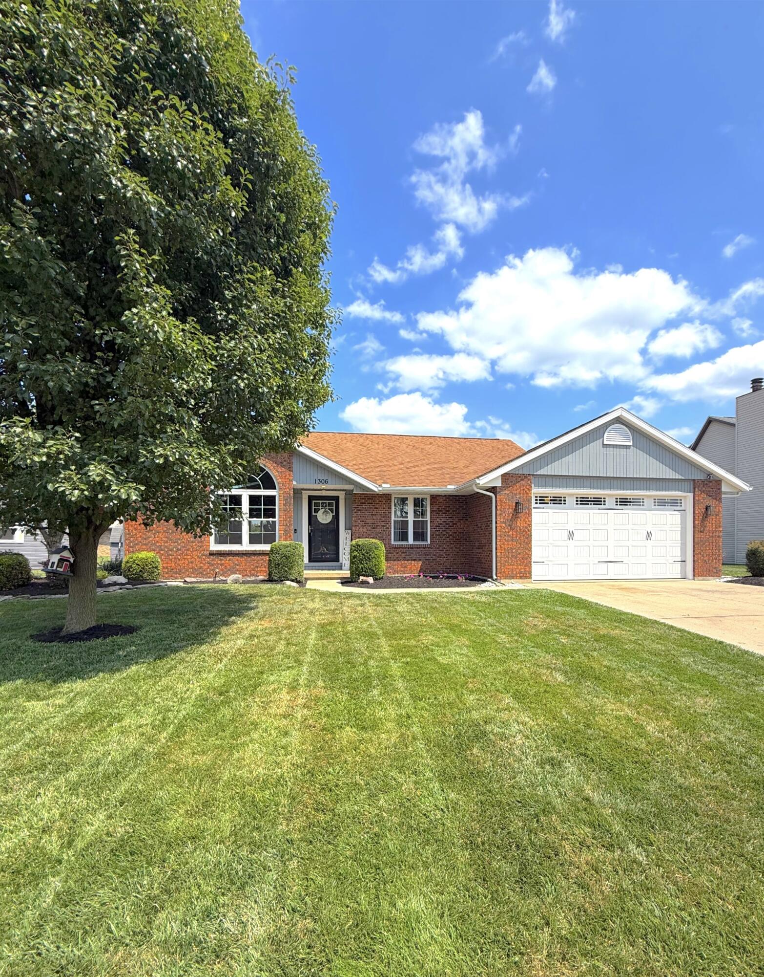 1306 Oakview Drive Property Photo 1