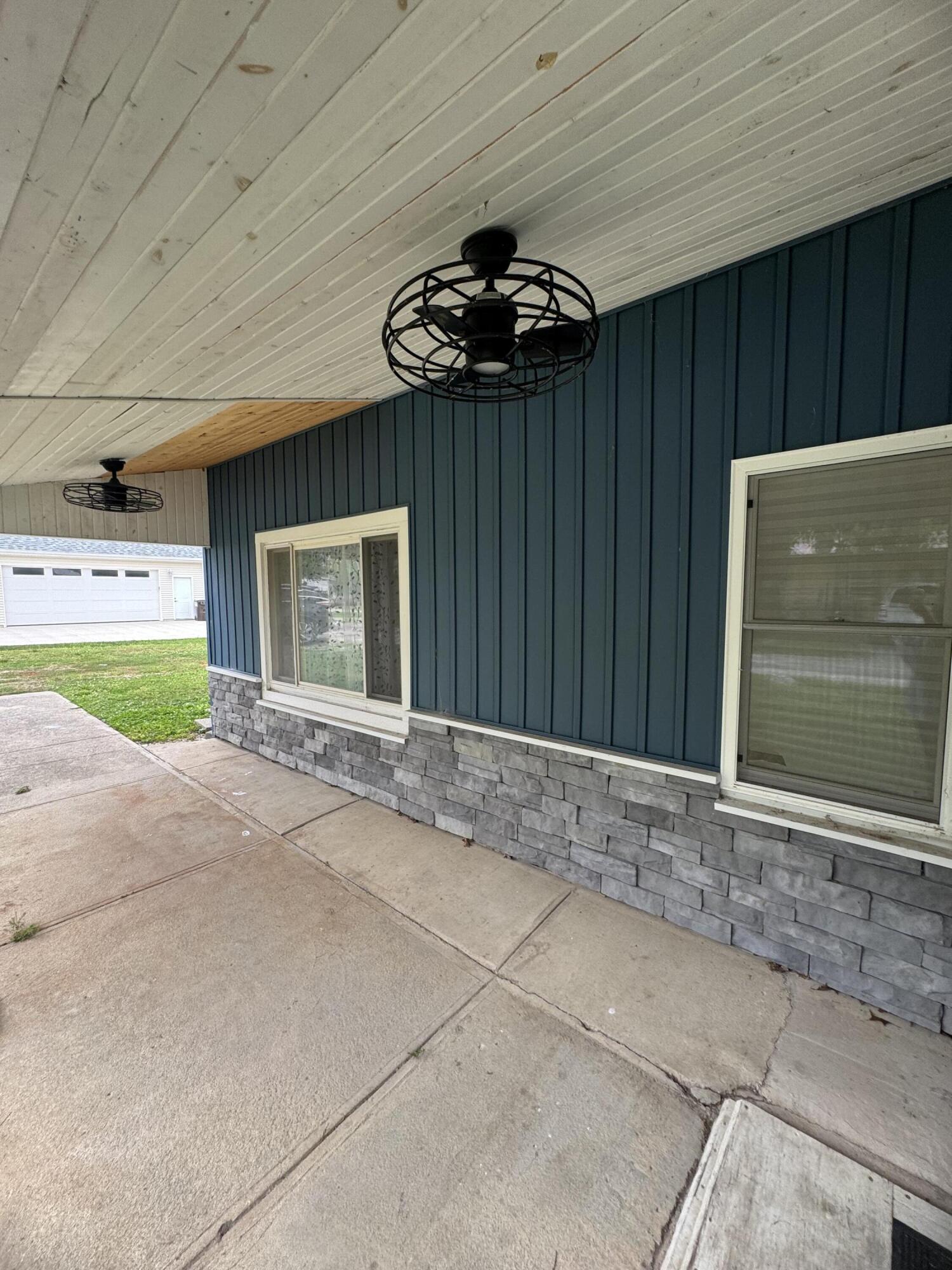 6611 Bruce Road Property Photo 5