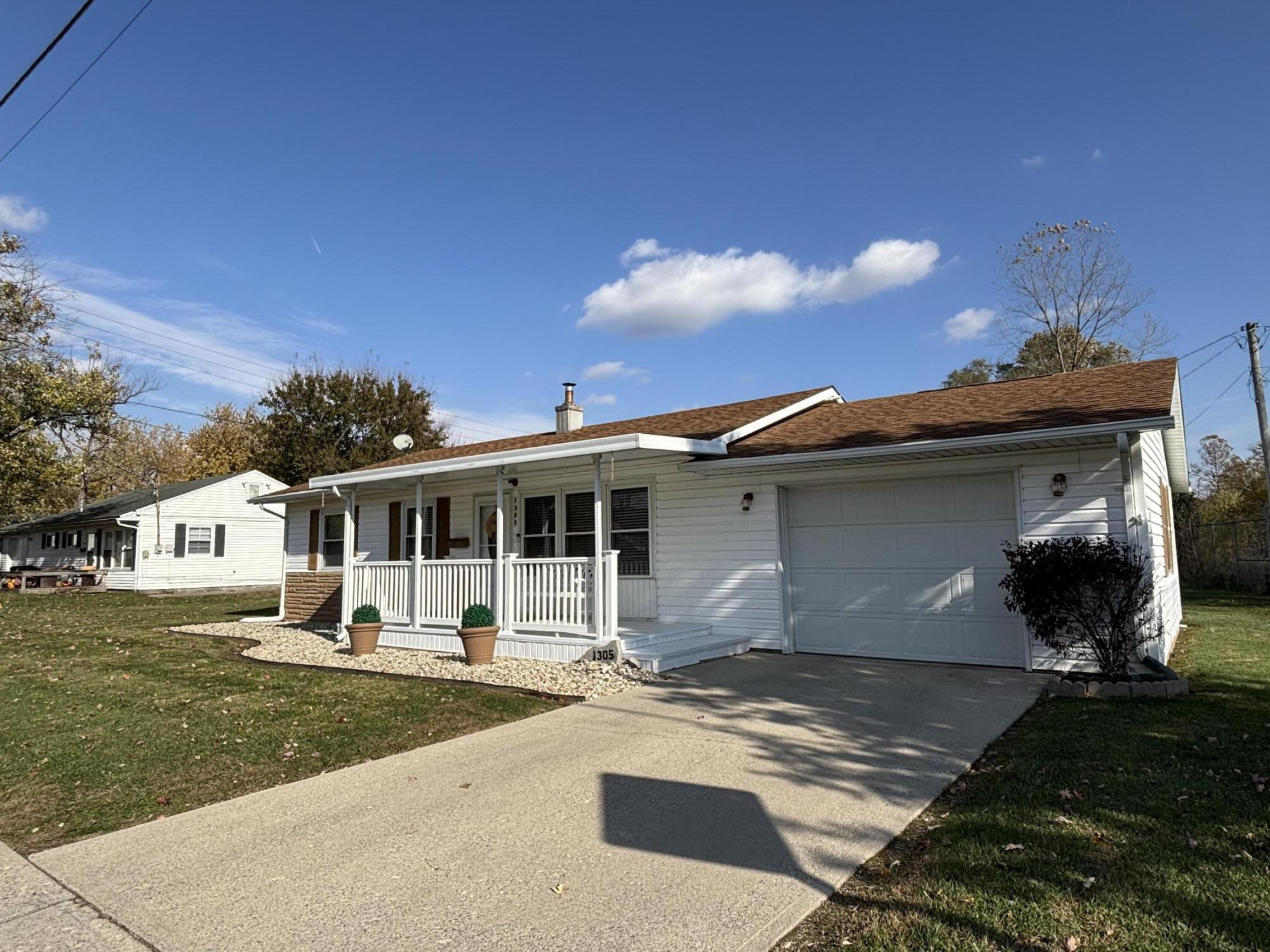 1305 Wright Street Property Photo 4