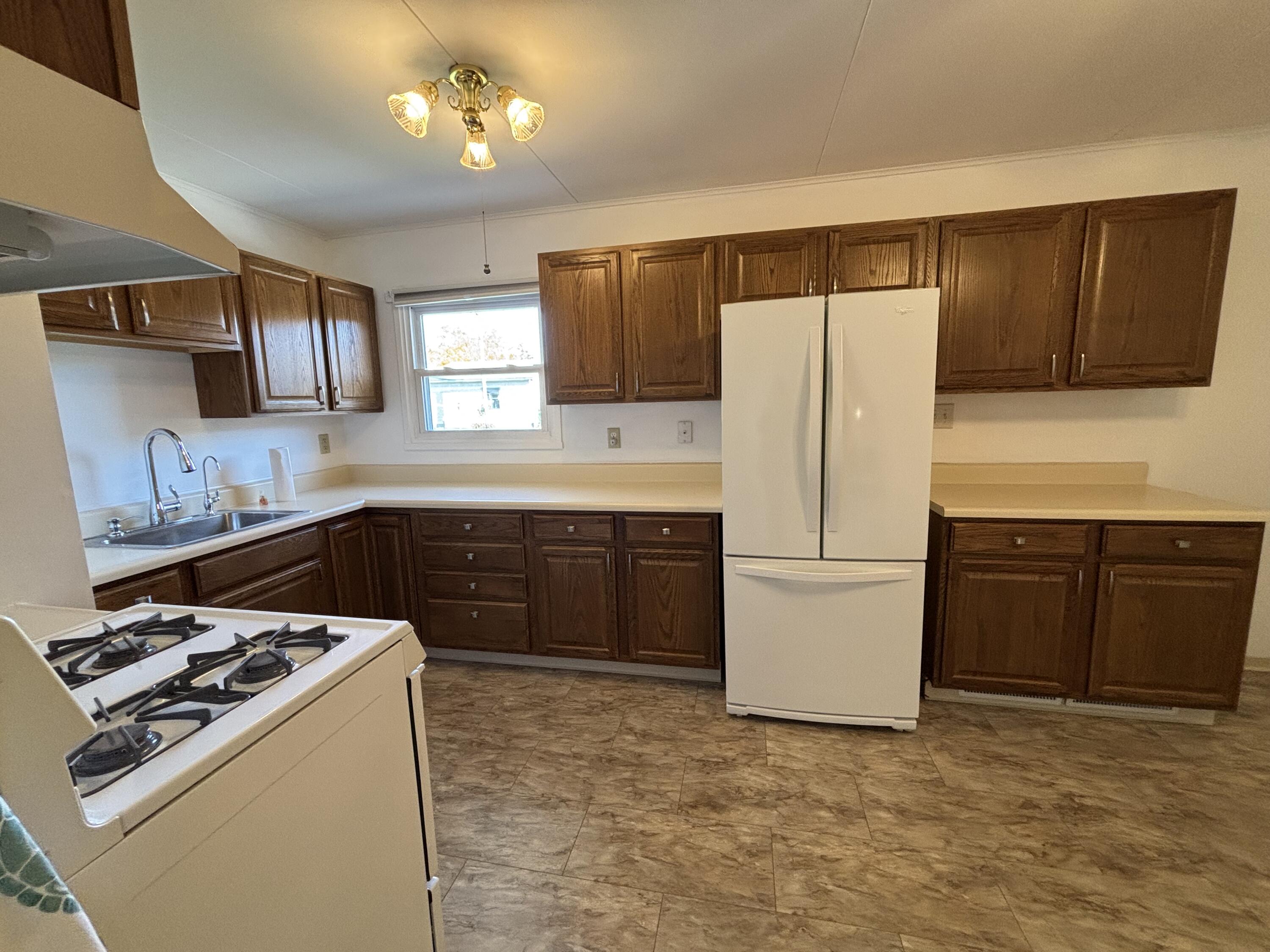 1305 Wright Street Property Photo 9