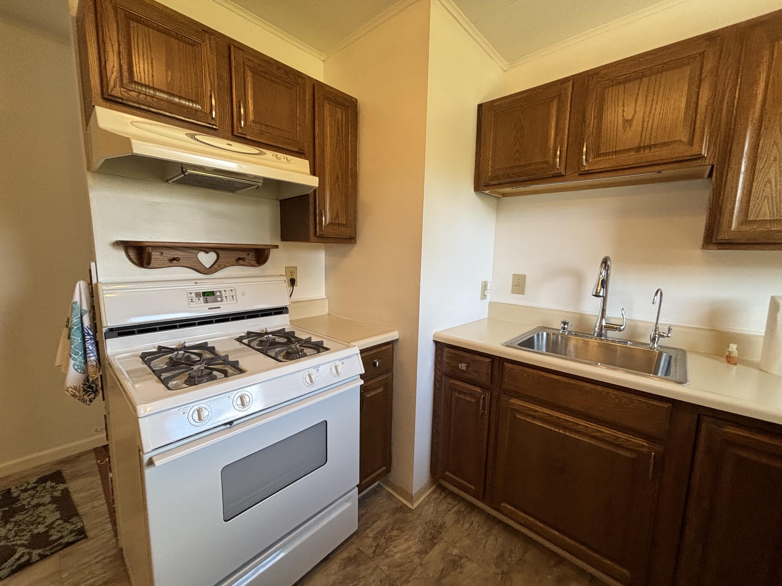 1305 Wright Street Property Photo 12