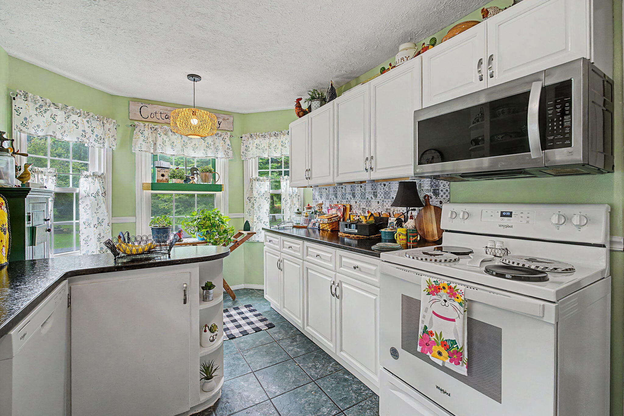 4719 Needmore Road Property Photo 28