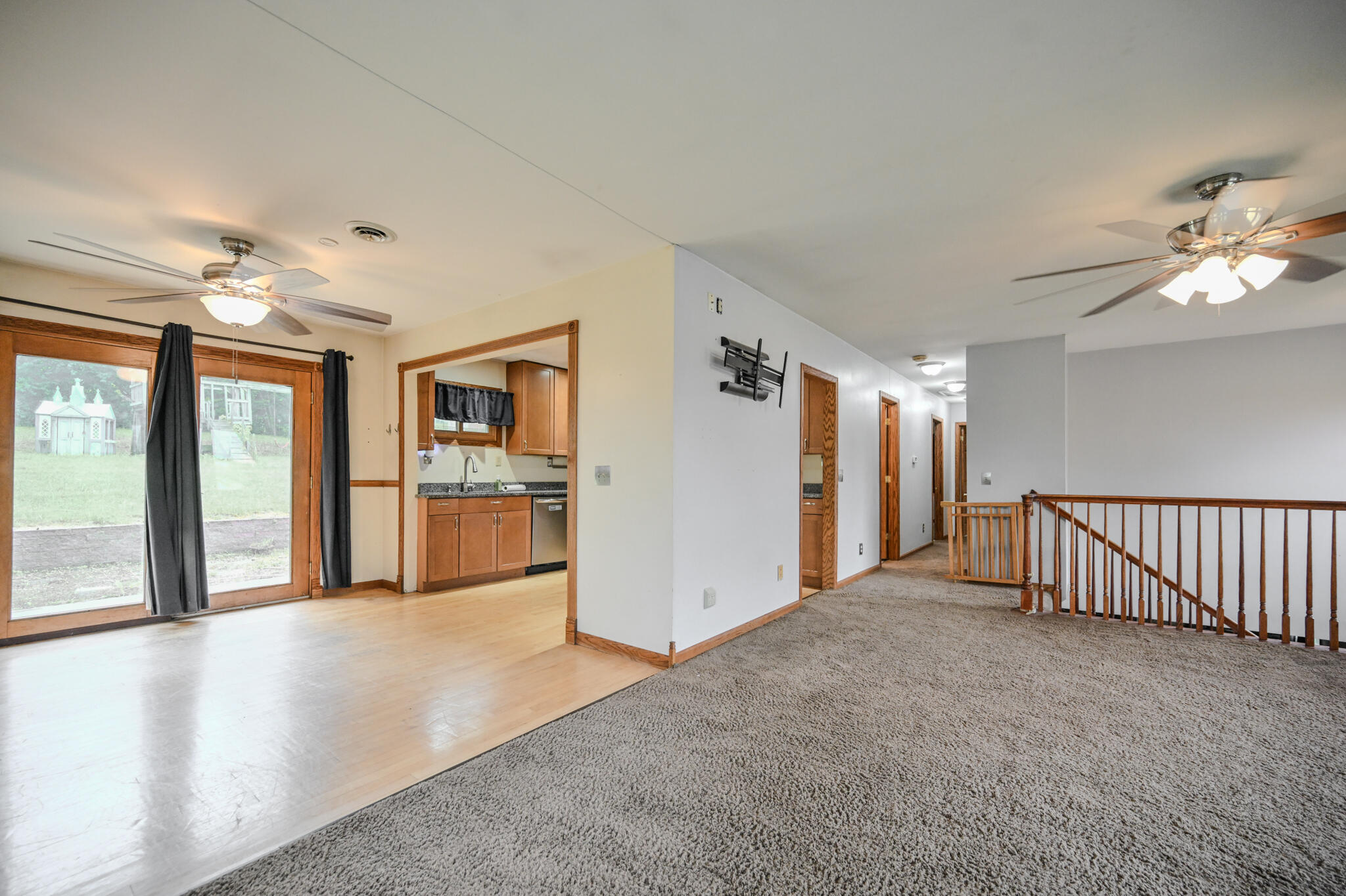 668 Suncrest Drive Property Photo 9