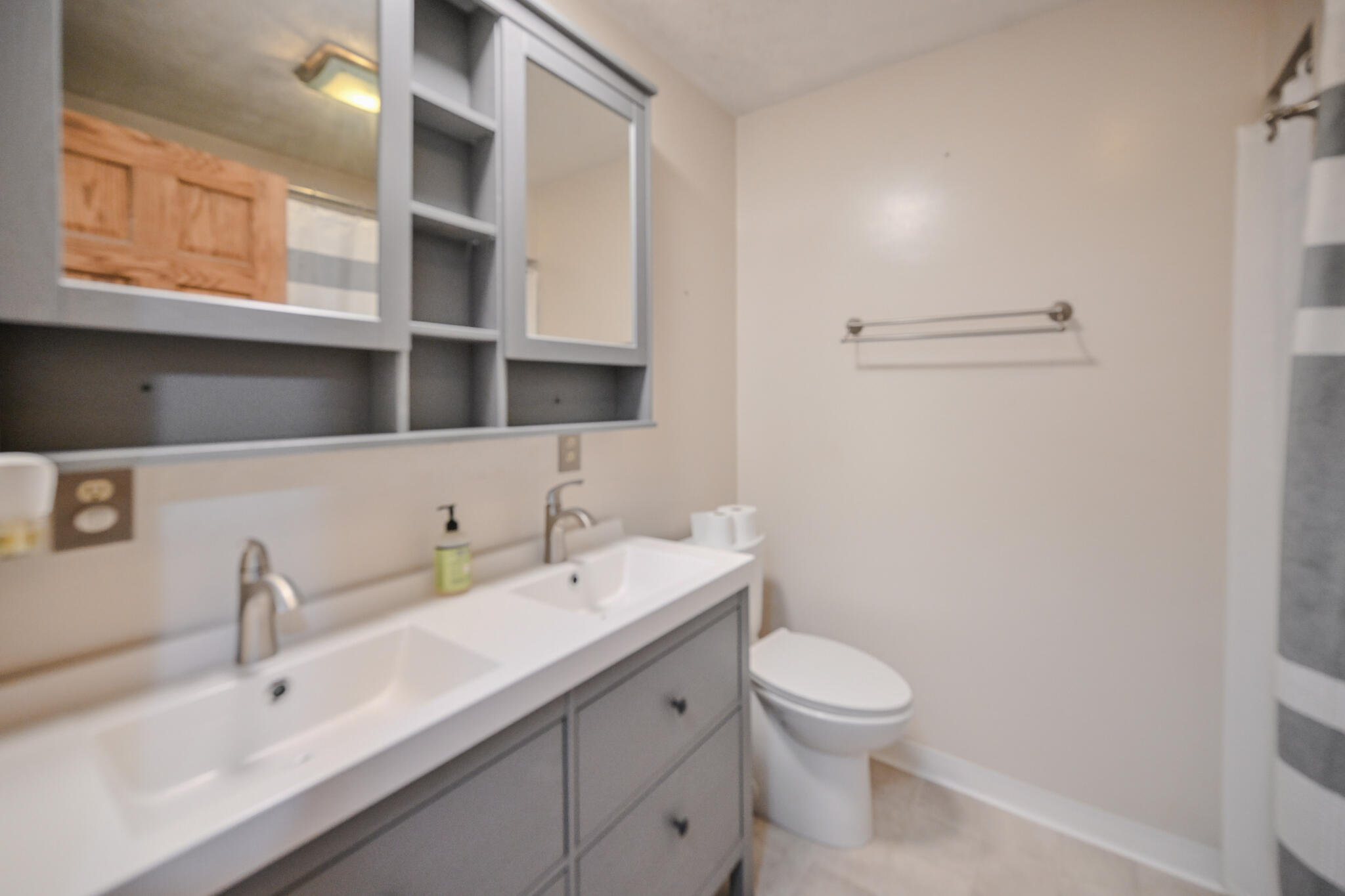 668 Suncrest Drive Property Photo 17